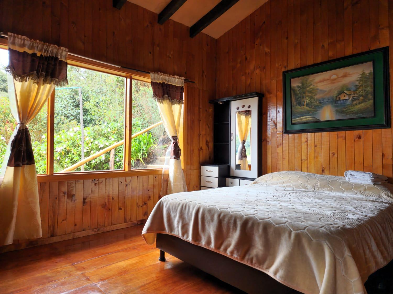 Three-Bedroom House photo 3