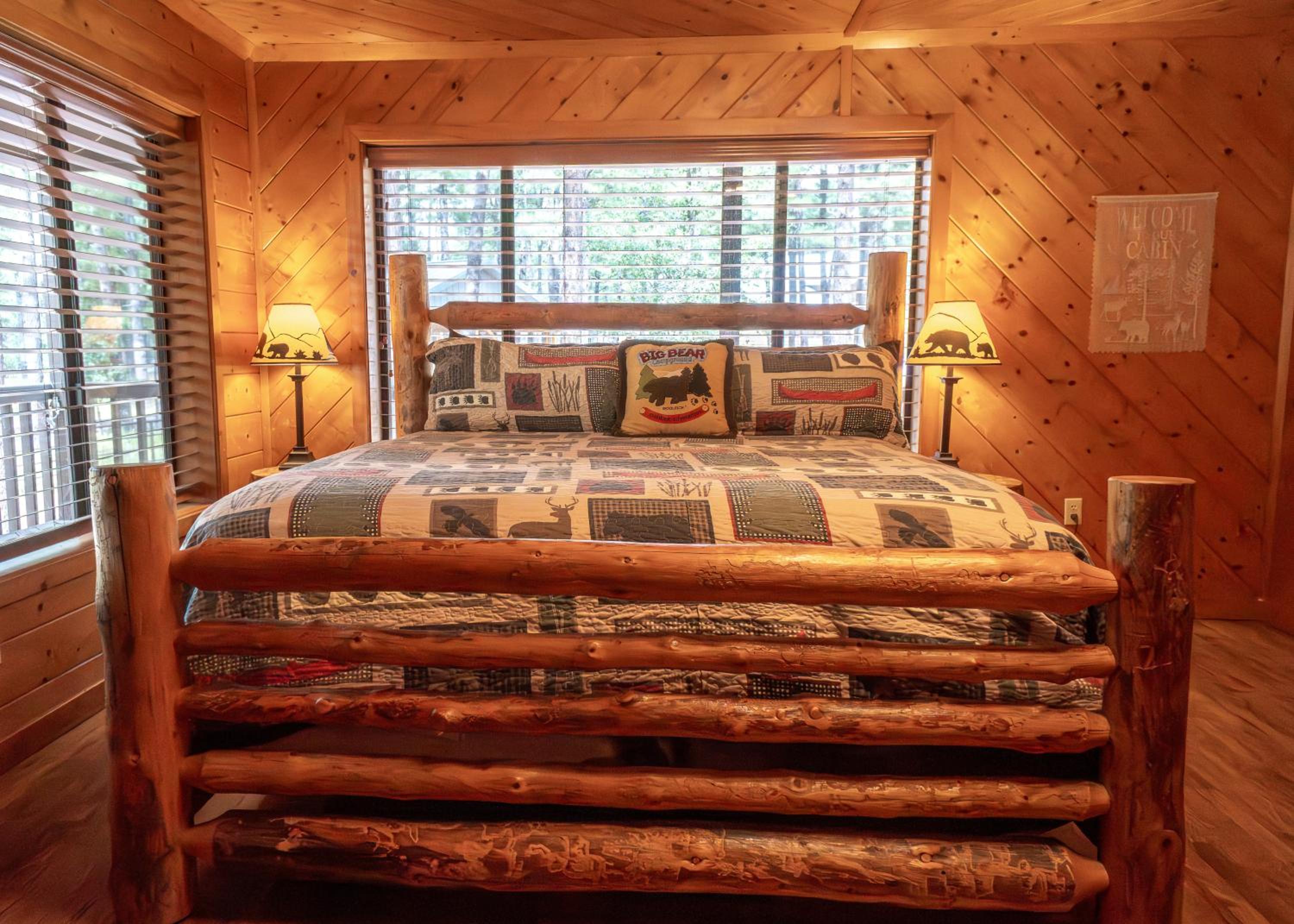 Seven-Bedroom House photo 1