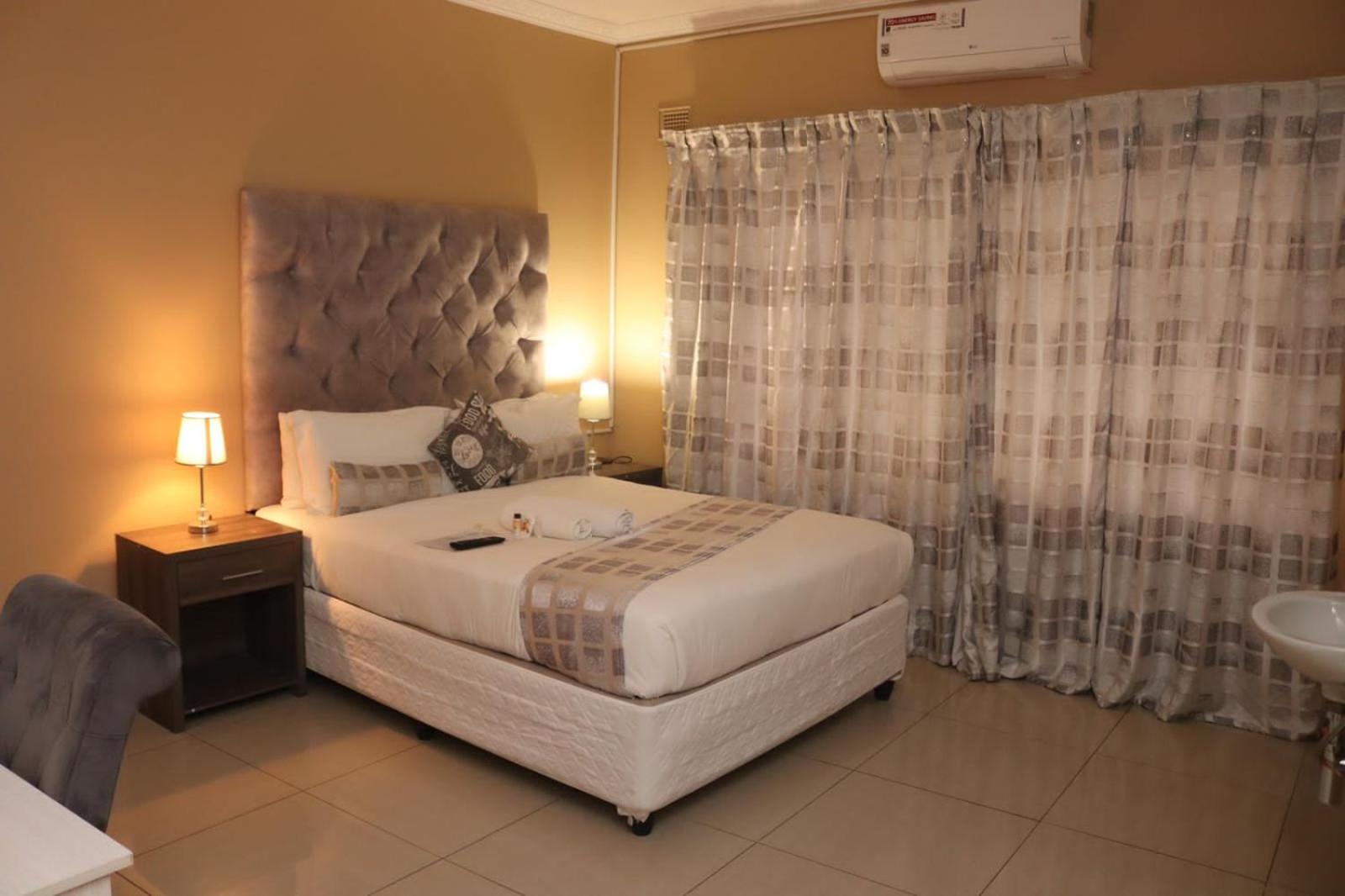 Standard Queen Room - Photo 2