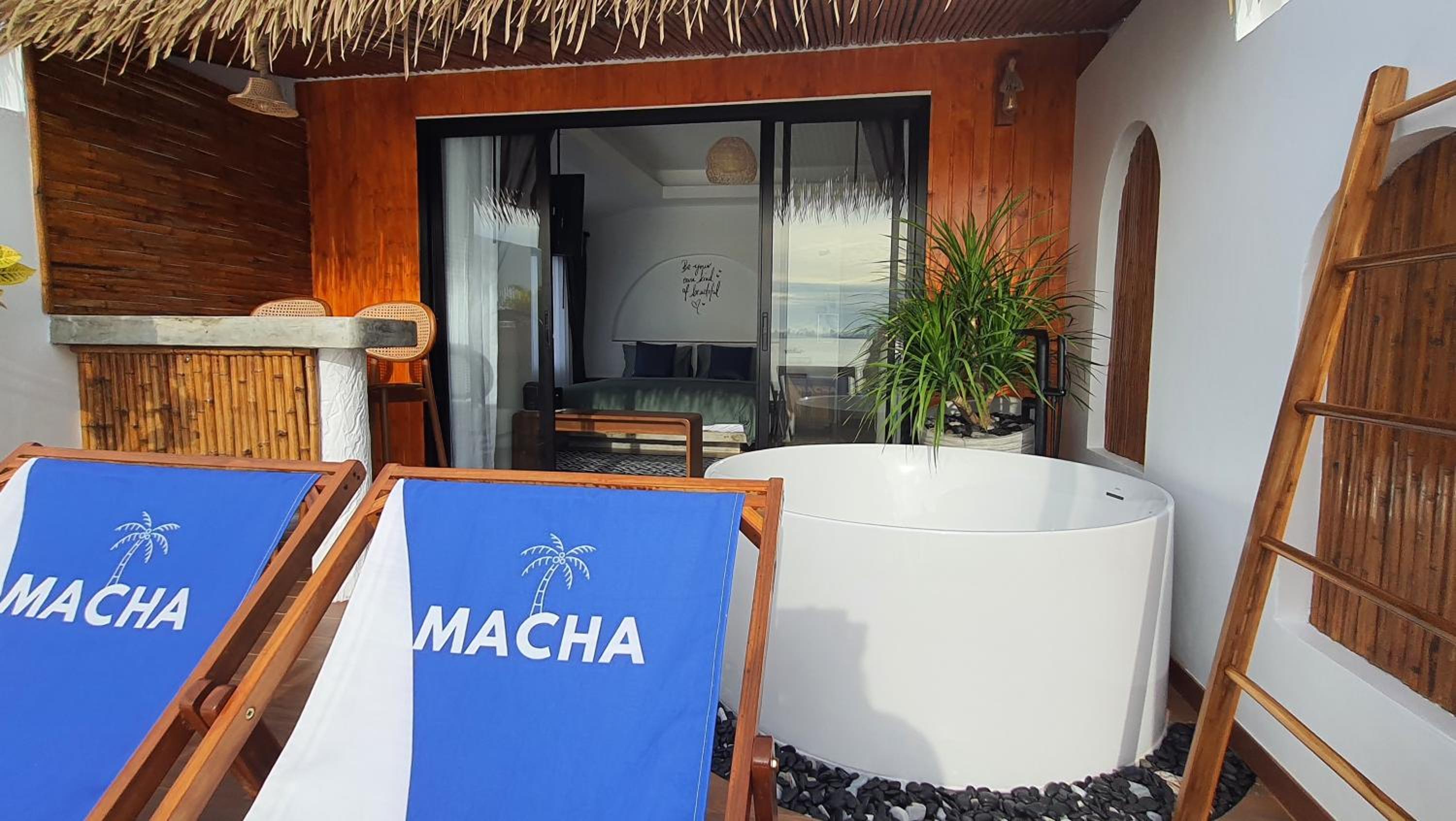 King Suite with Sea View - Photo 6