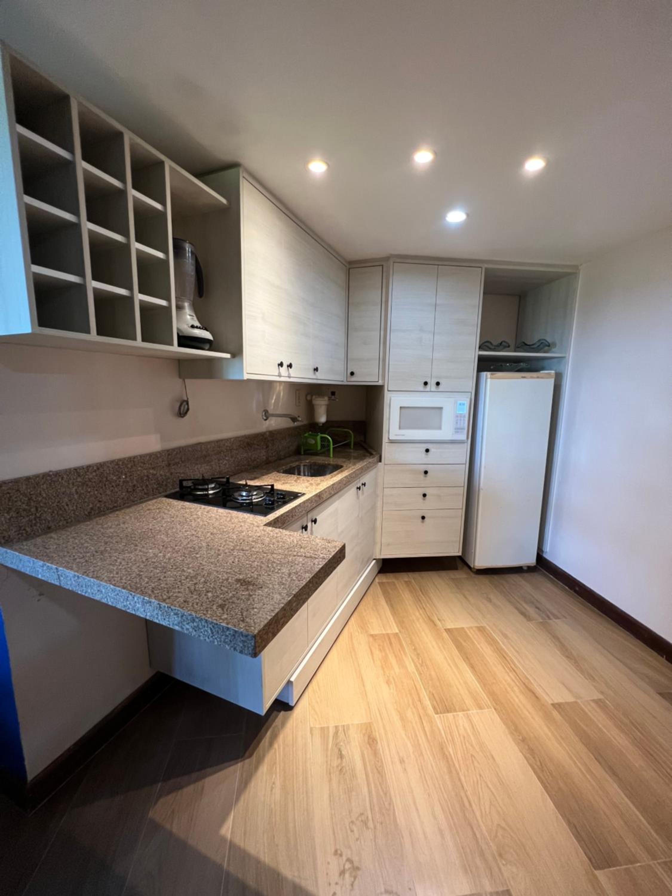 One-Bedroom Apartment - Photo 12