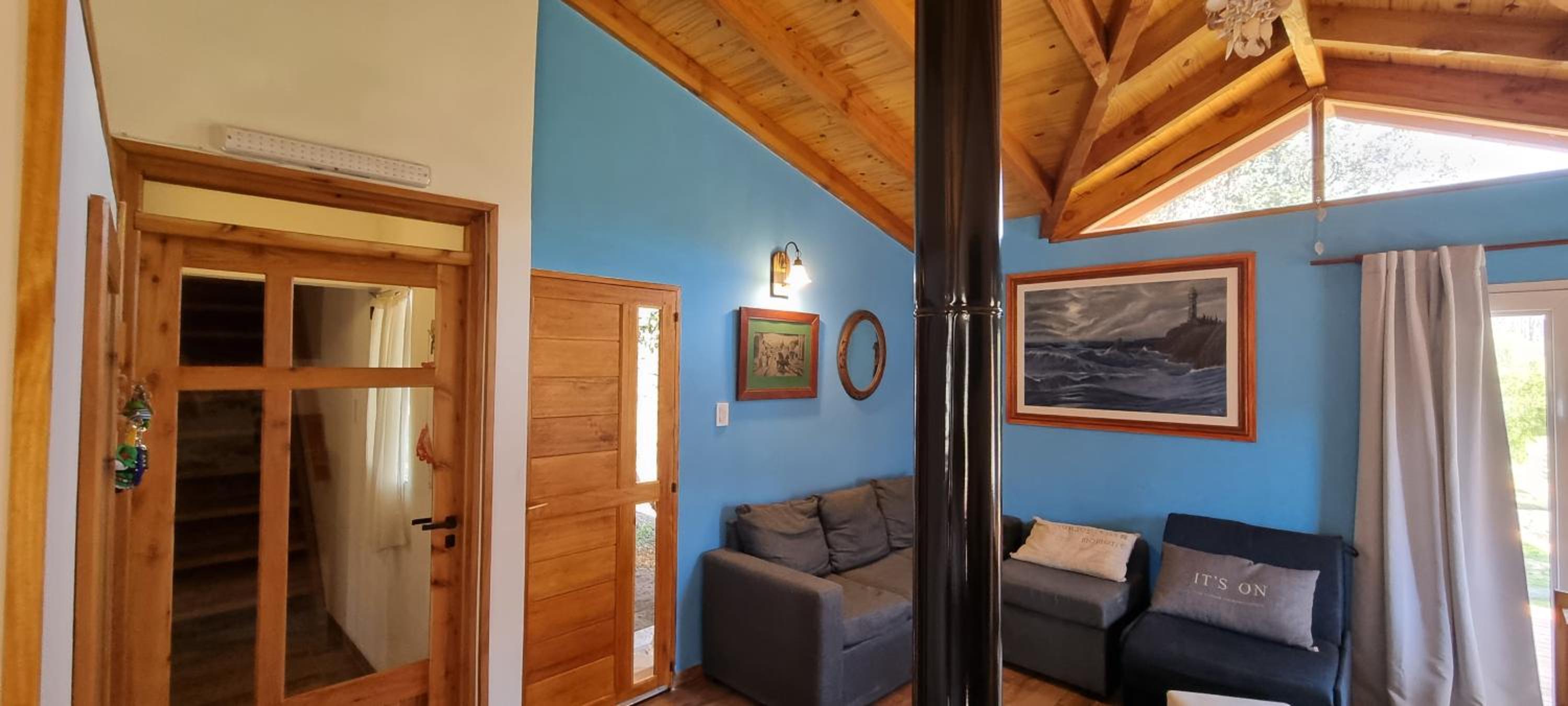 Two-Bedroom House photo 3