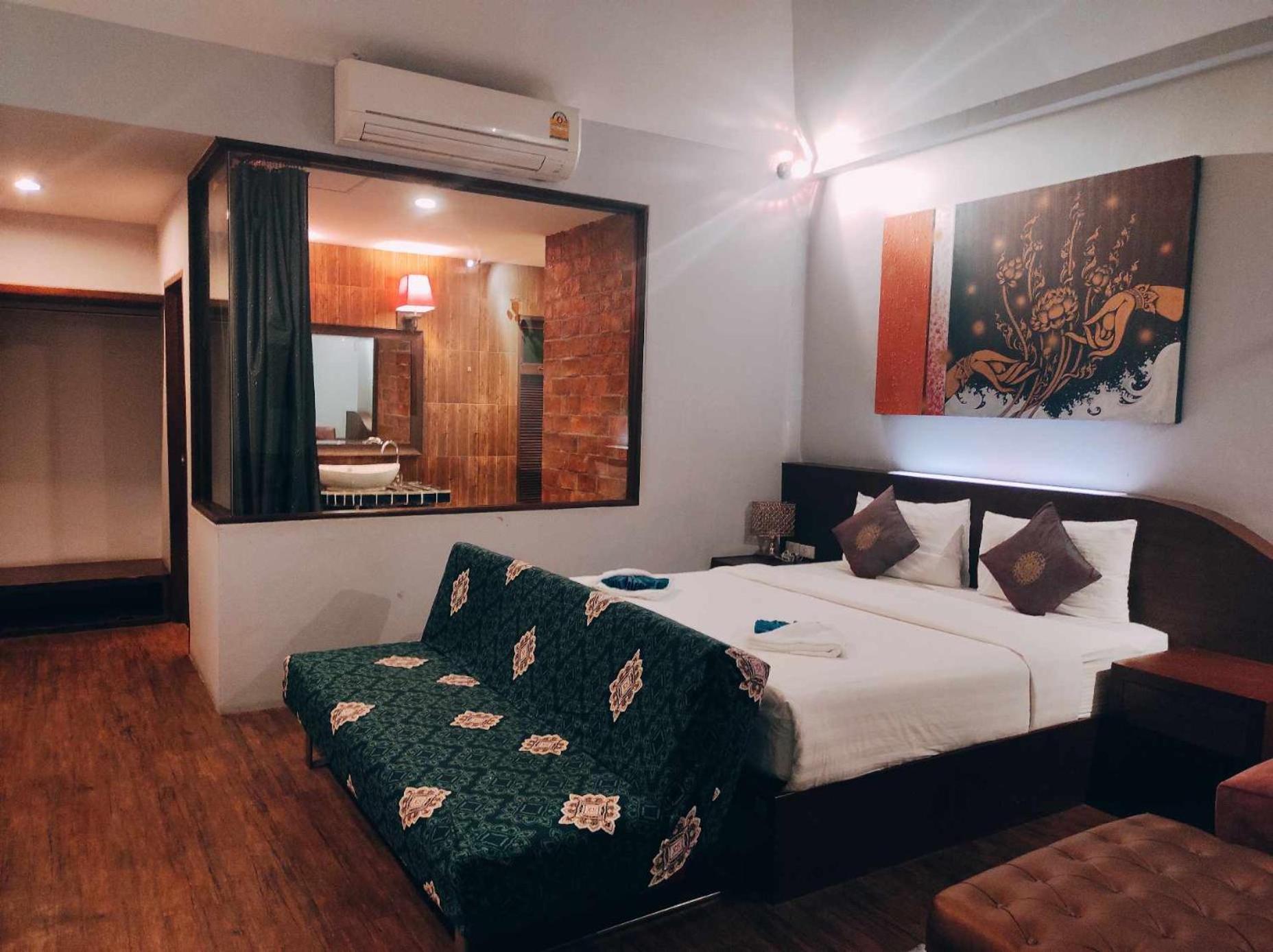 Superior Double Room with Pool View photo 2