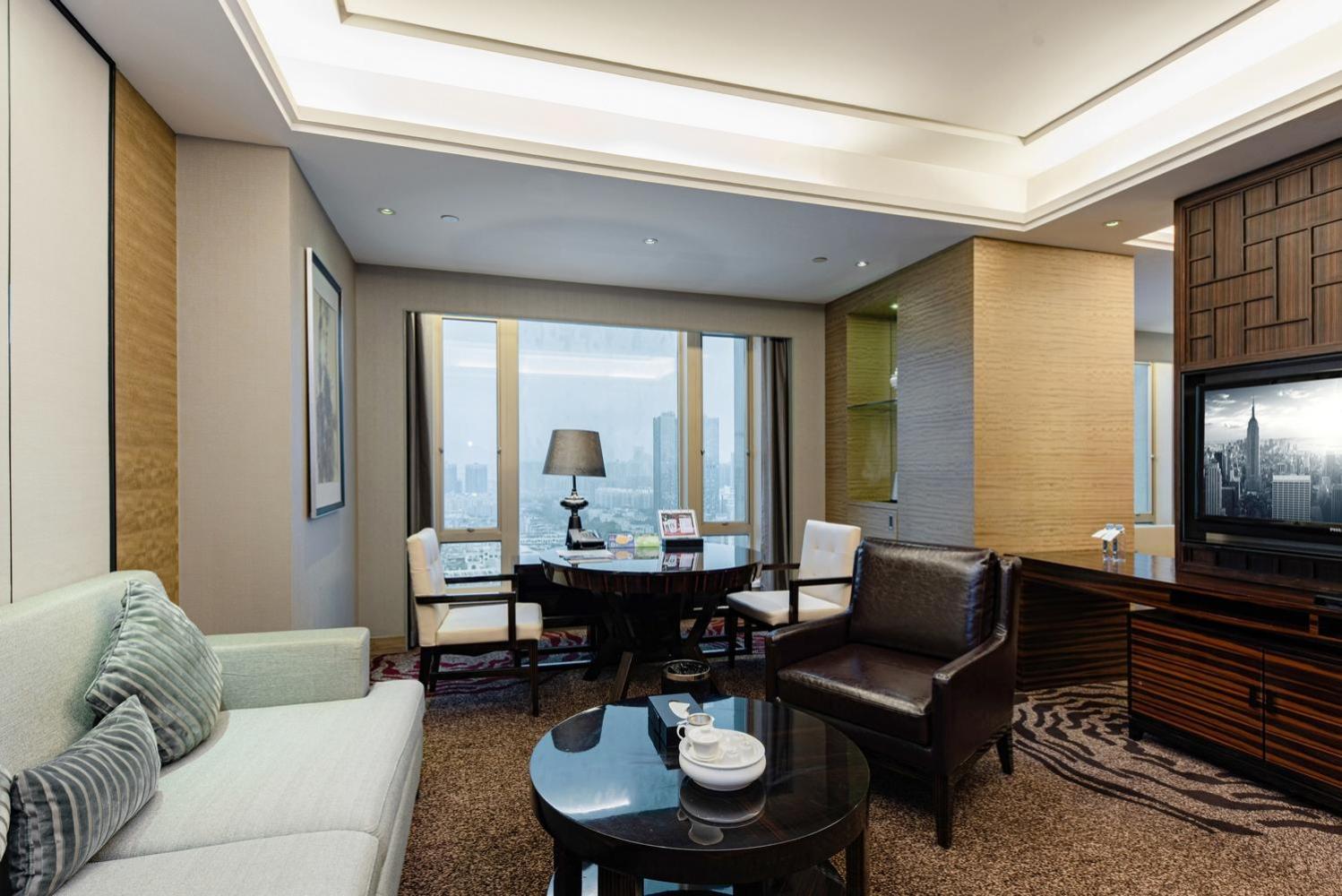 Executive Deluxe Suite photo 3