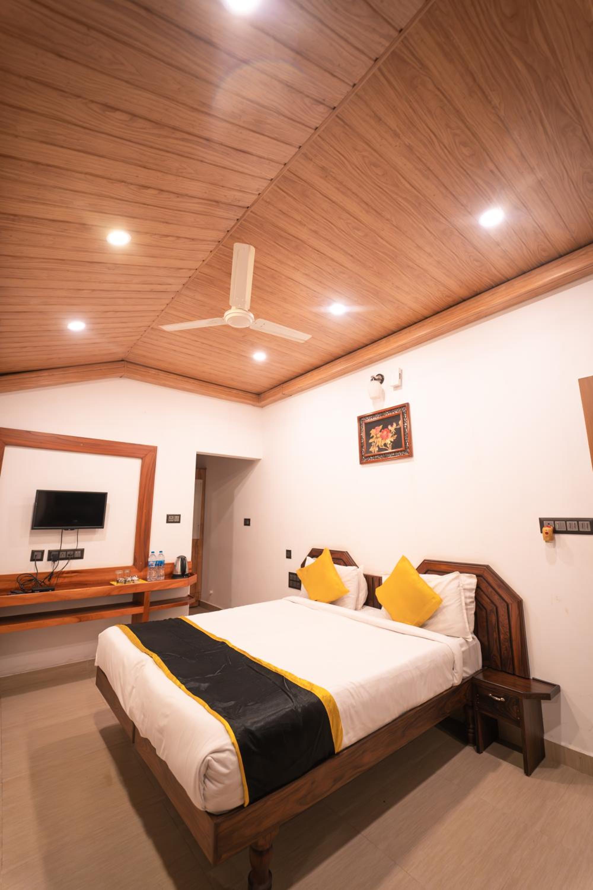 Deluxe Double or Twin Room with Garden View - Photo 12