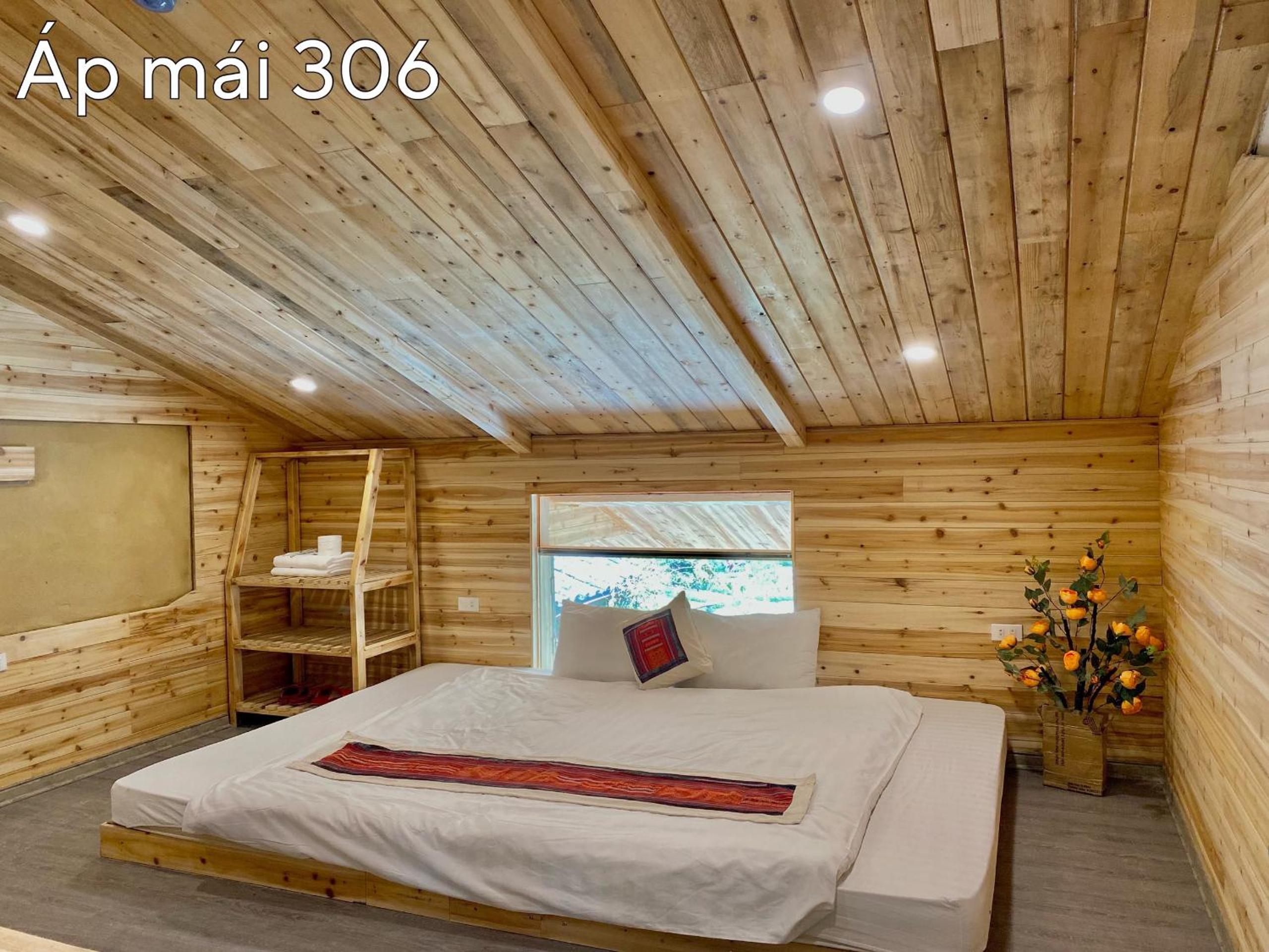 Quadruple Room with Mountain View photo 3