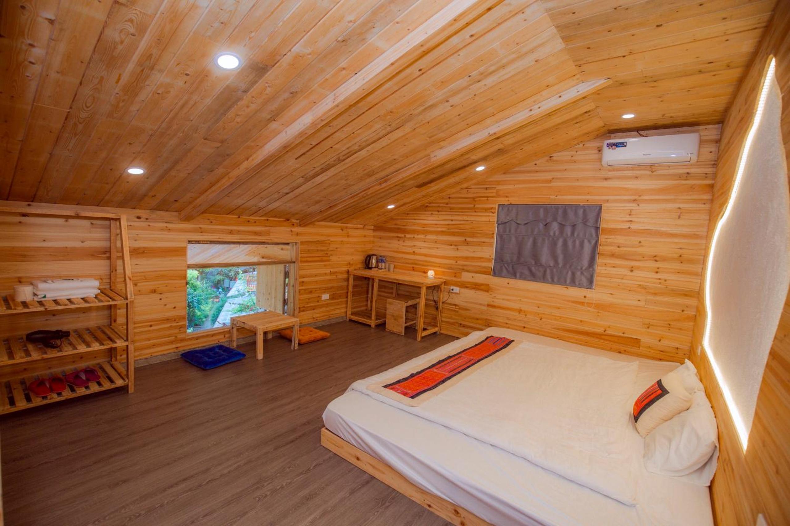 Quadruple Room with Mountain View photo 1