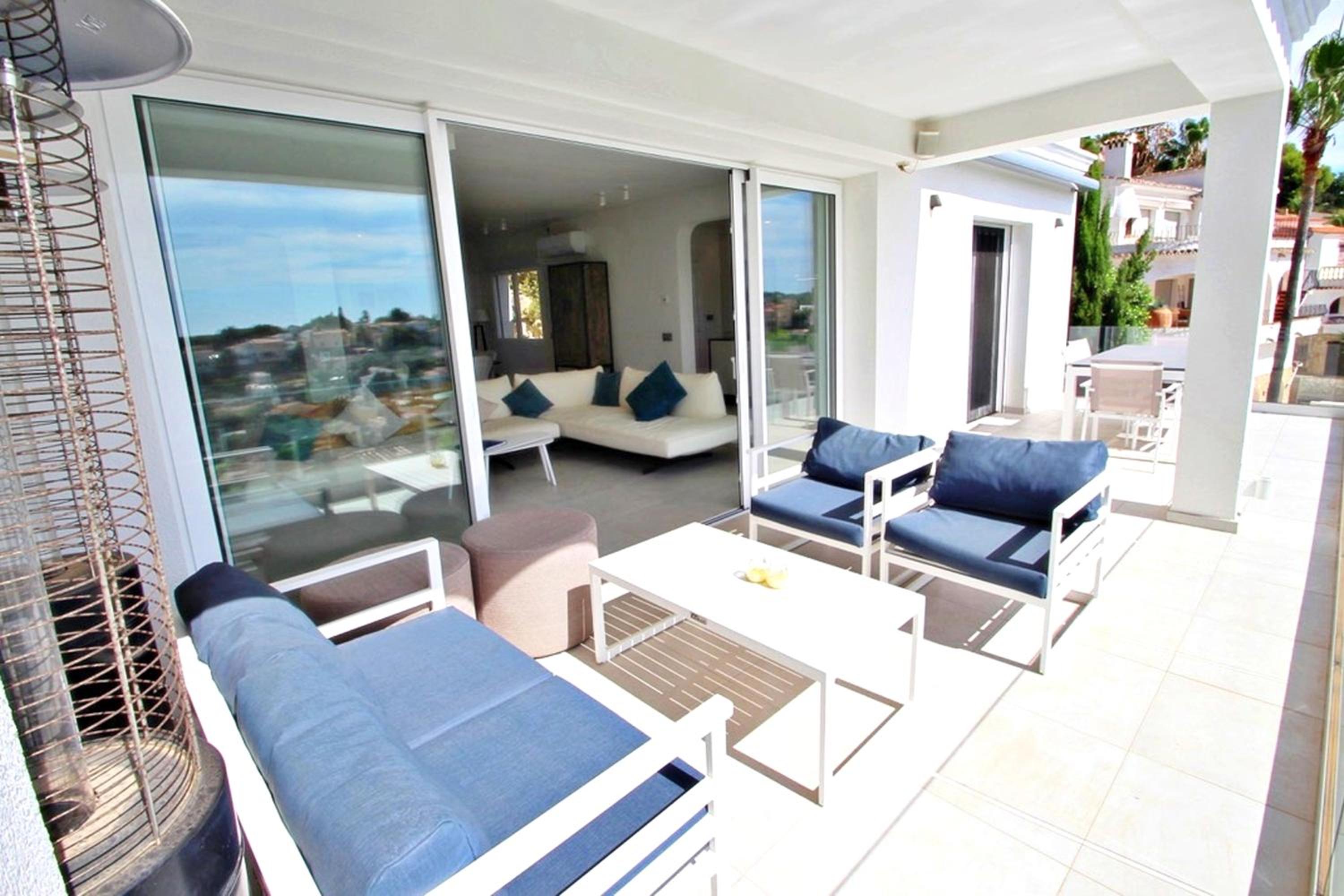 Villa photo 3