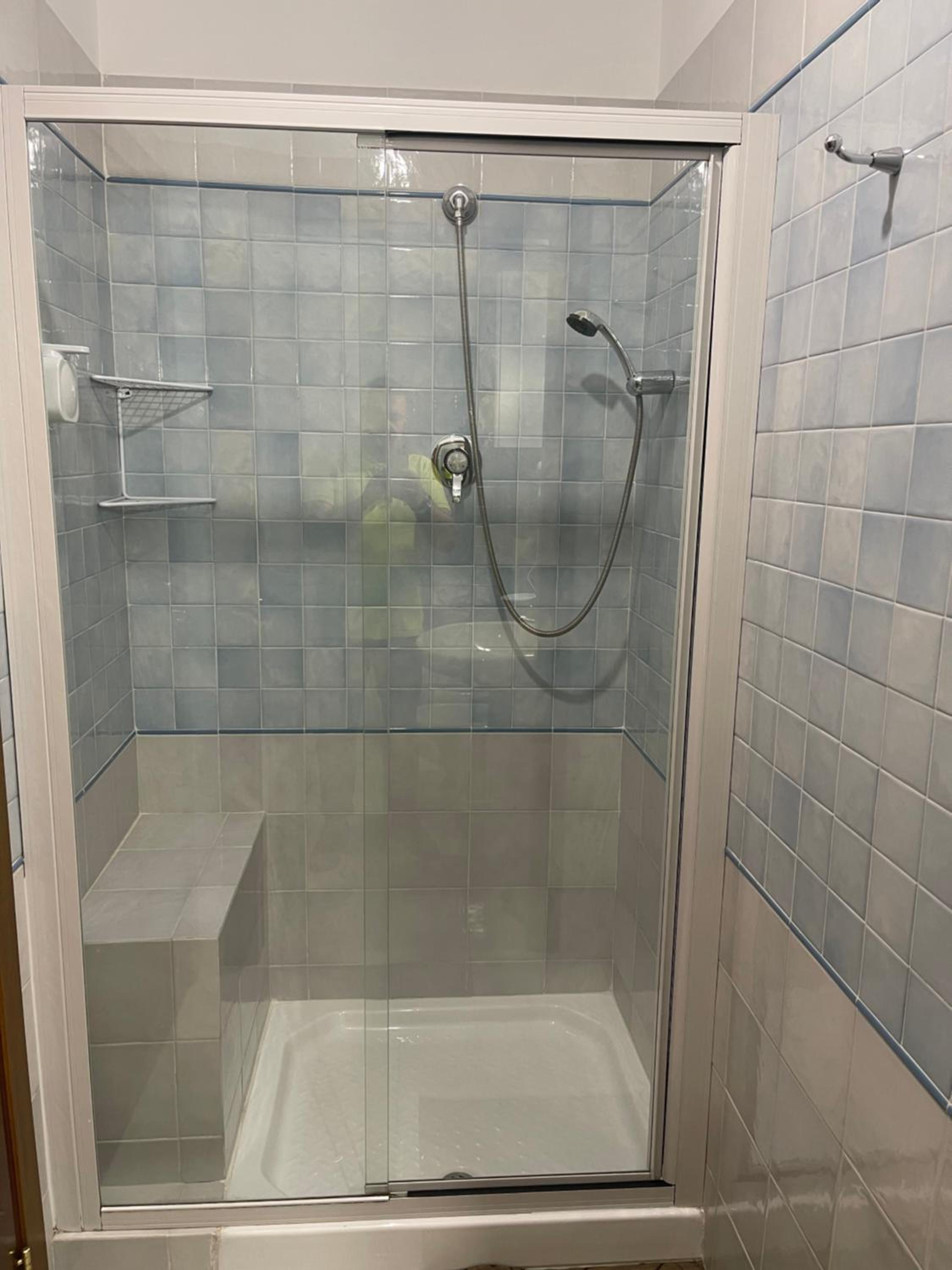 Double Room with Private Bathroom - Photo 3