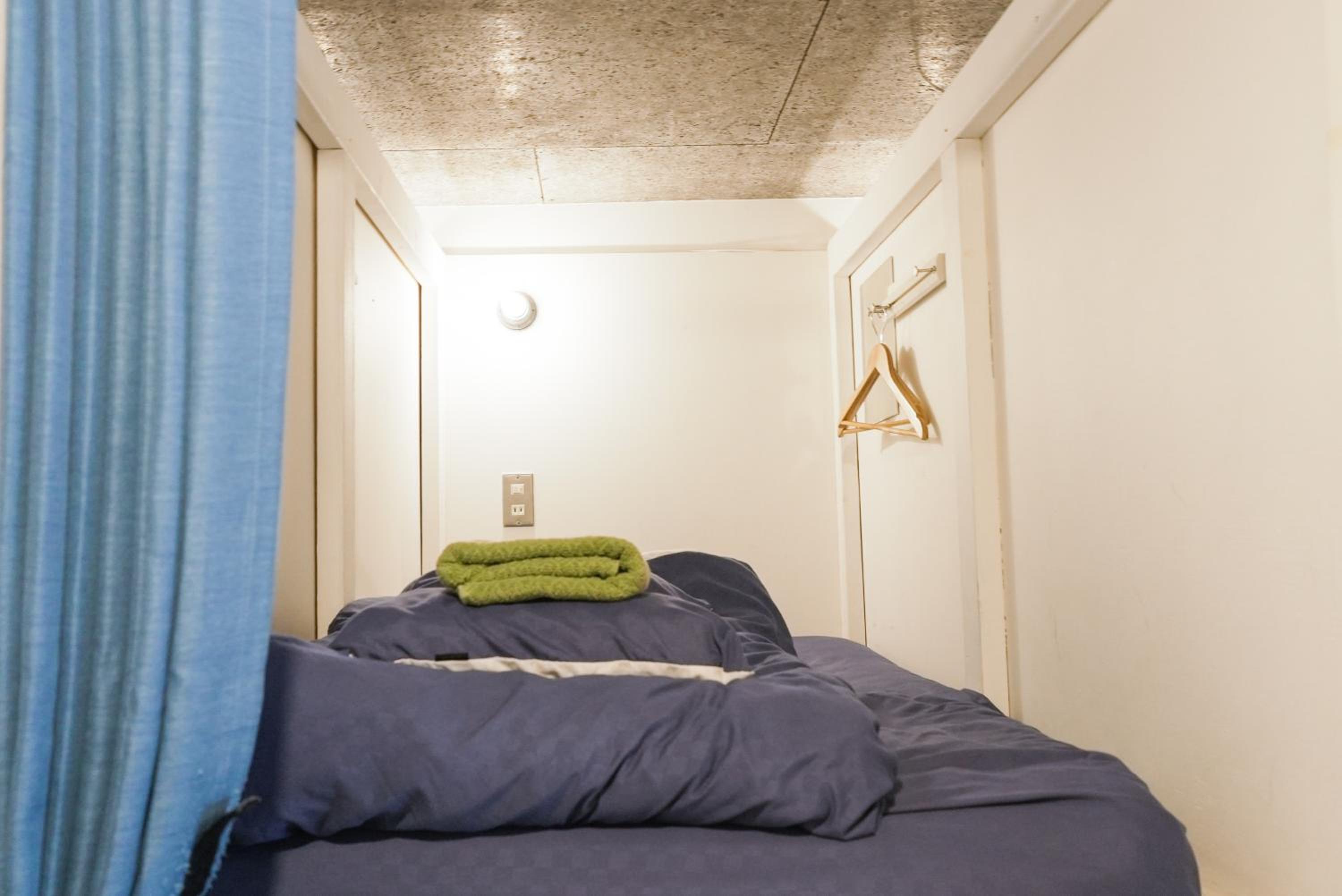 Single Bed in Dormitory Room photo 1