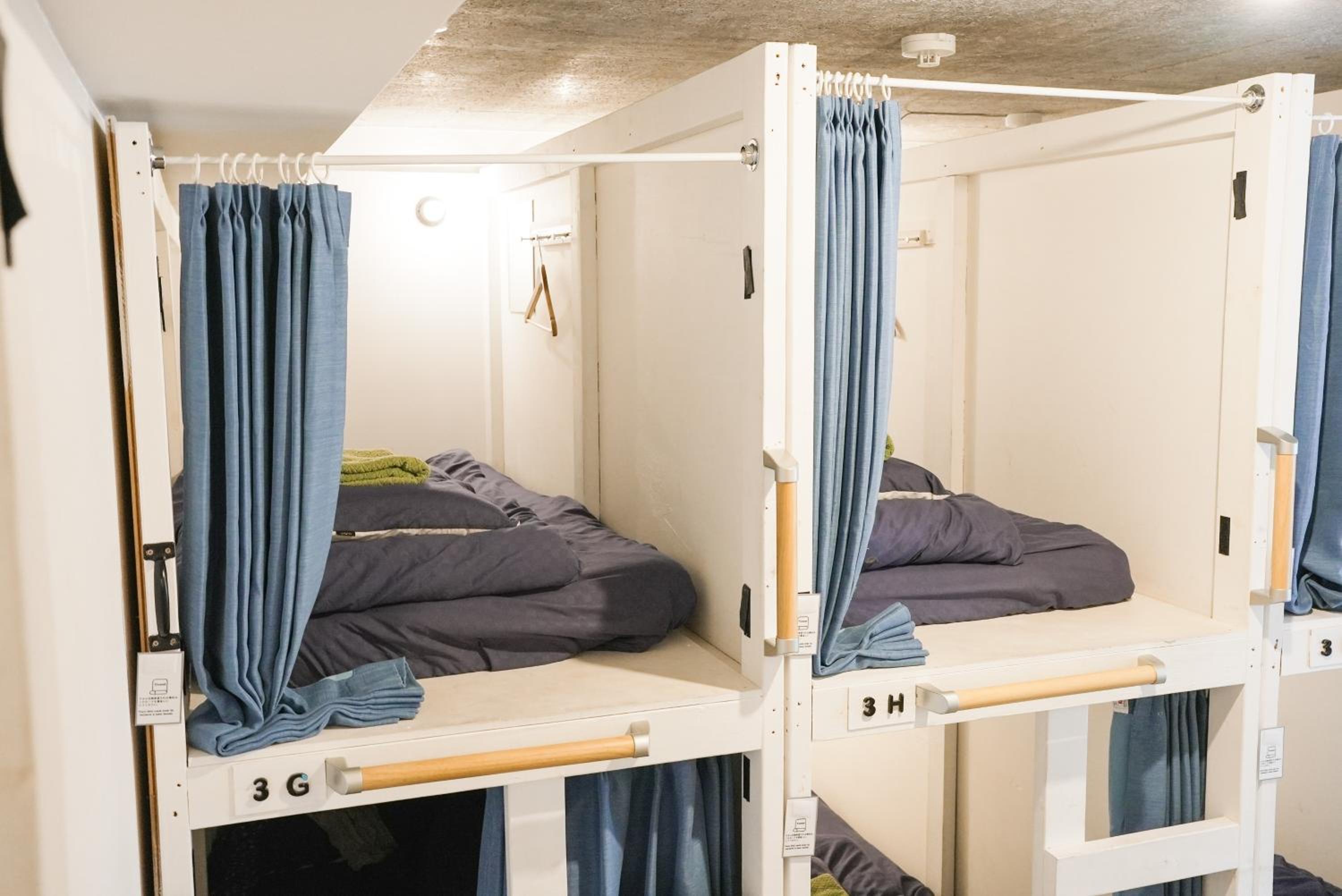 Single Bed in Dormitory Room photo 3