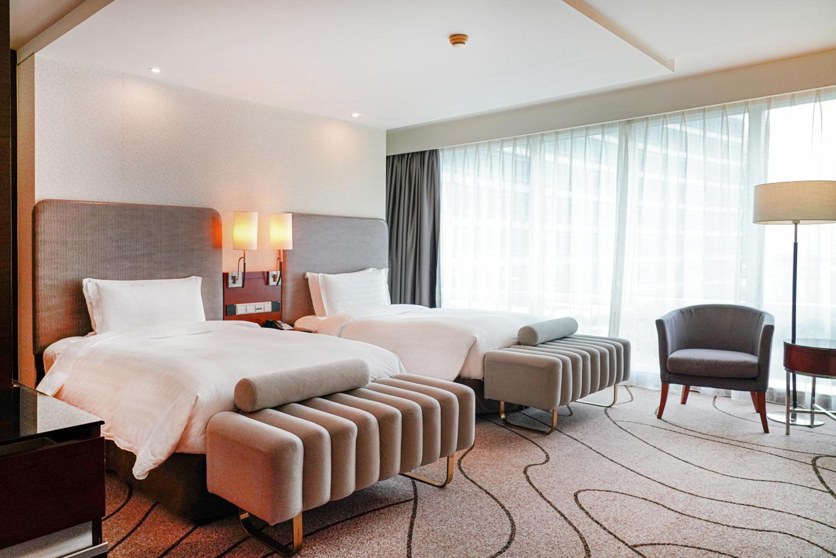 Superior Room with Two Twin Beds photo 1