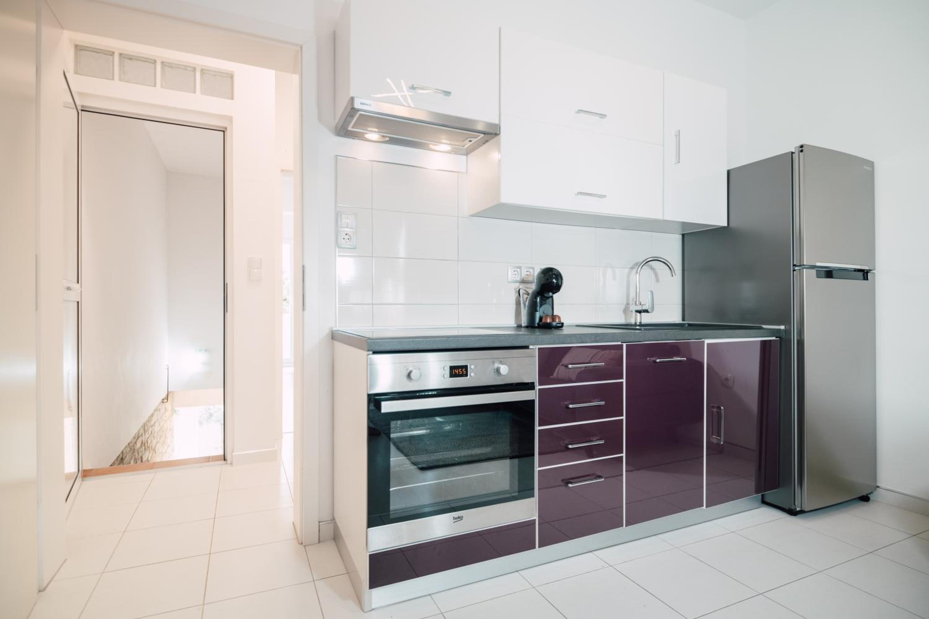 Apartment with Terrace - Photo 5