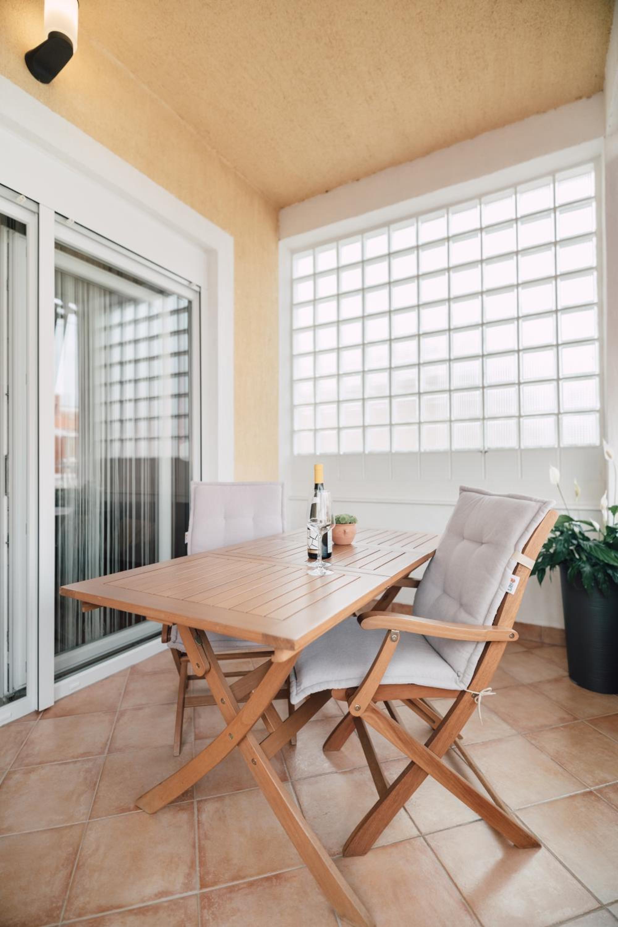 Apartment with Terrace - Photo 27