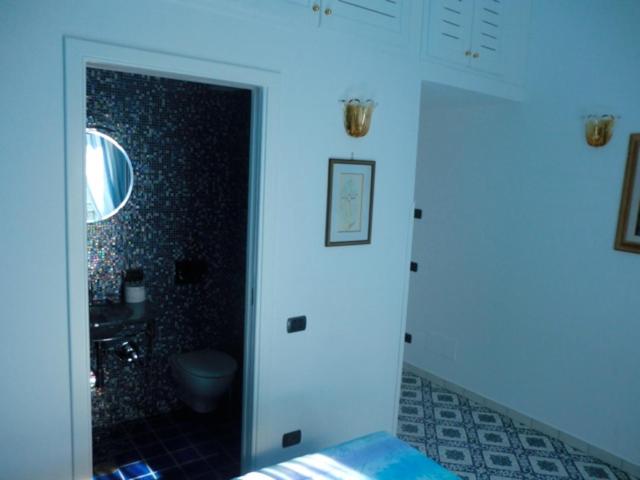 Double Room with Gulf View - Photo 3