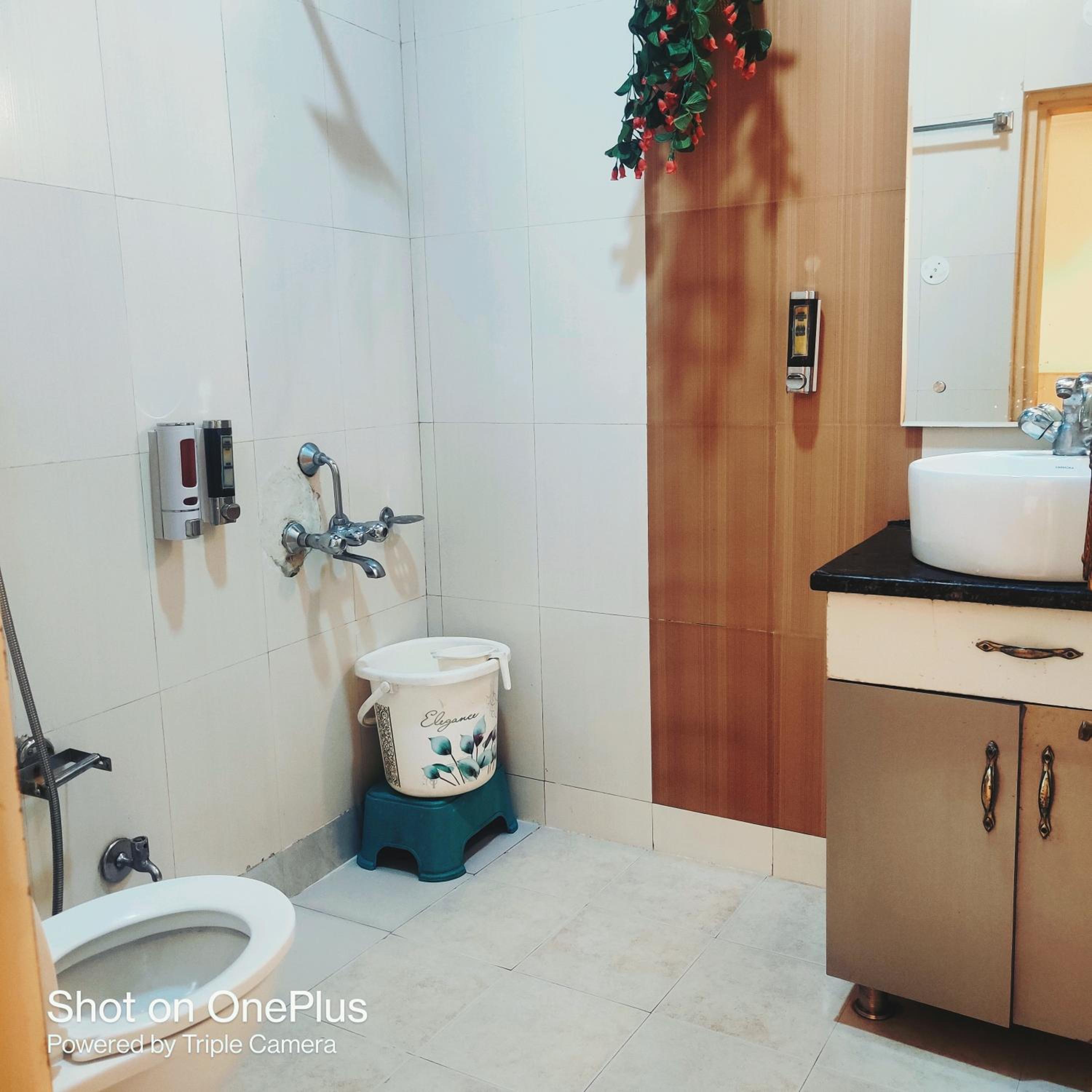 Double Room with Mountain View - Photo 8
