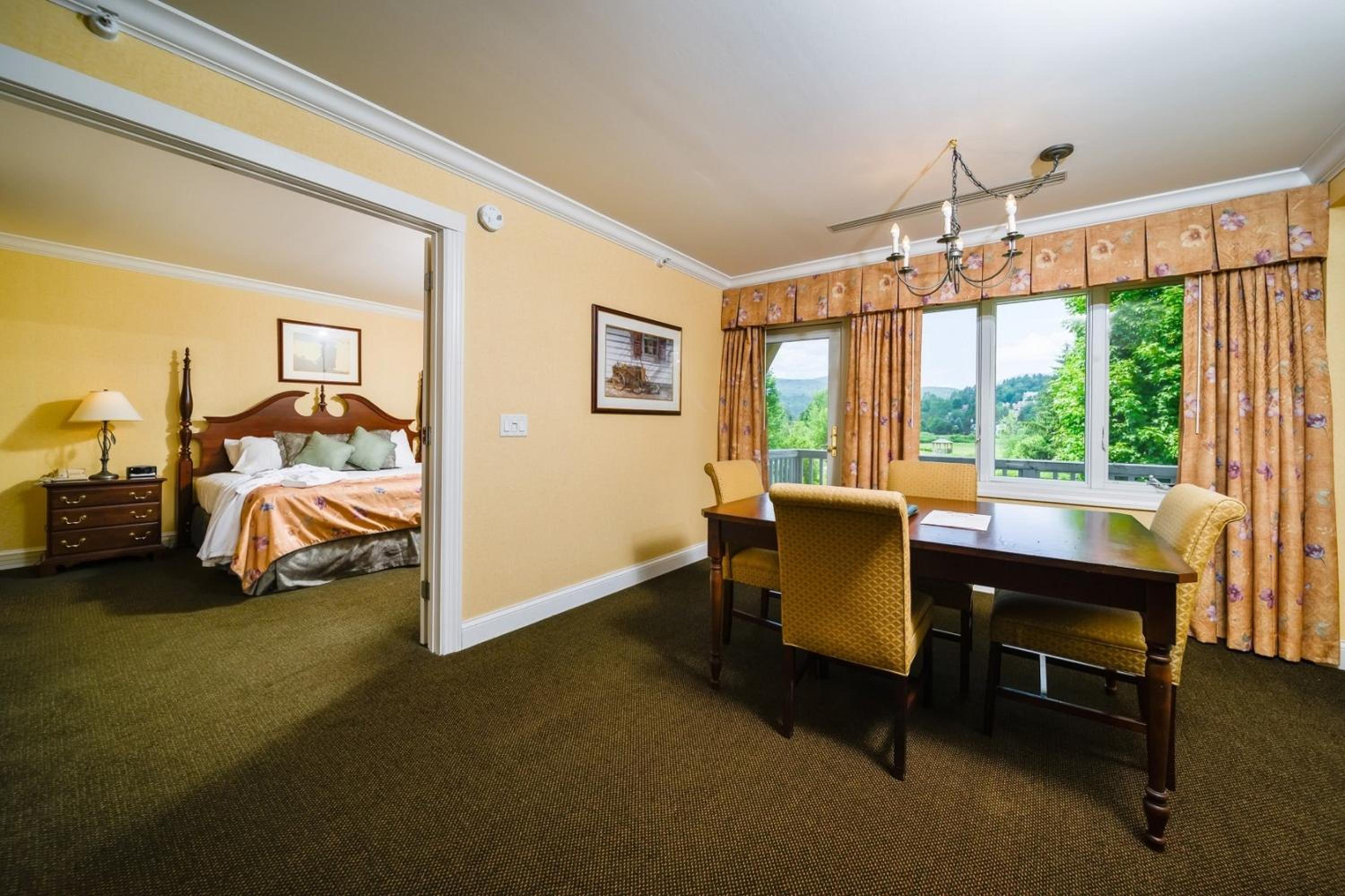 Queen suite