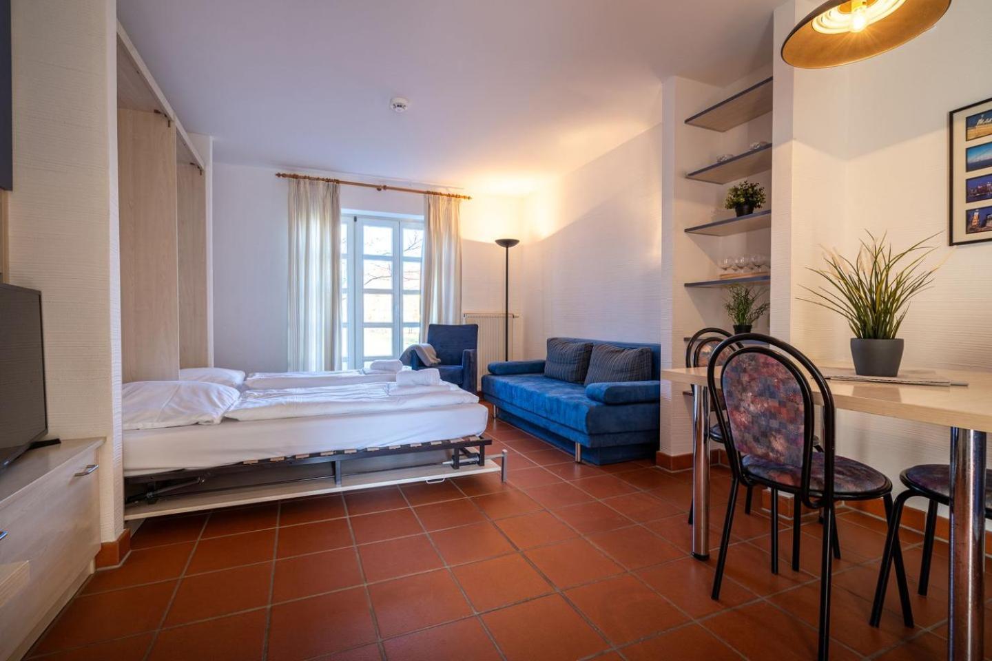 Apartment with Terrace photo 2