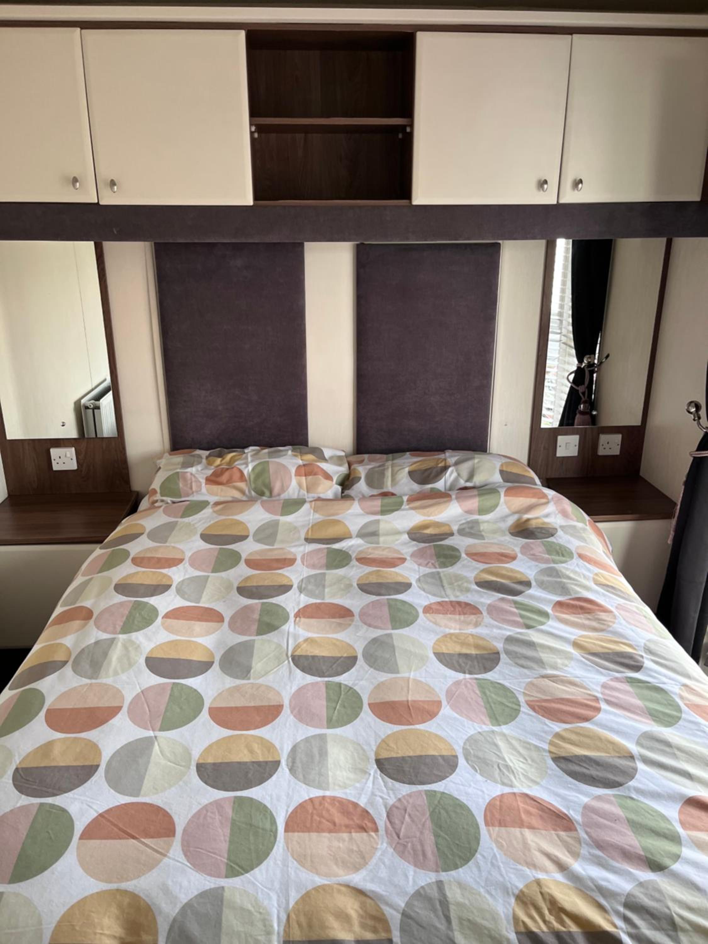 Mobile Home photo 3