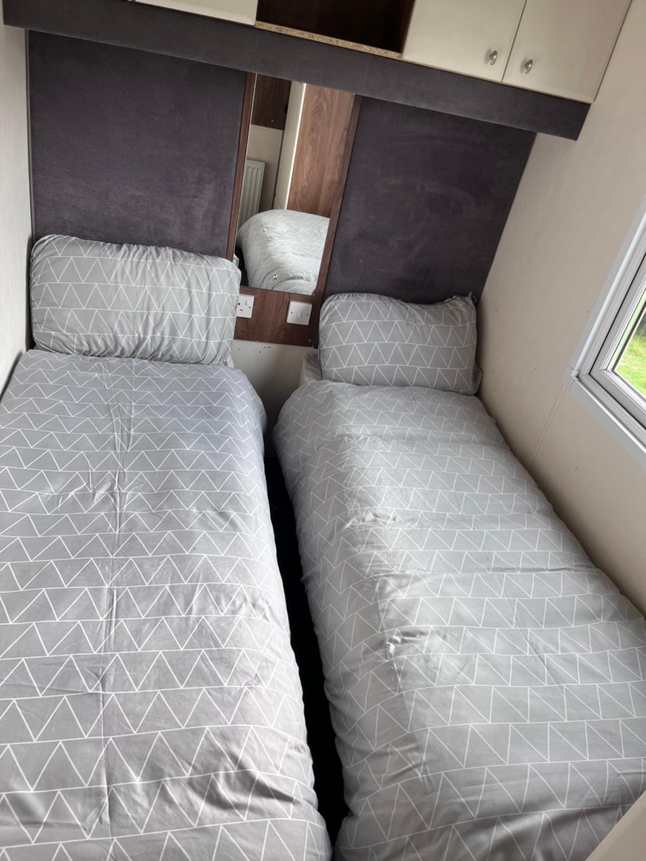 Mobile Home photo 2