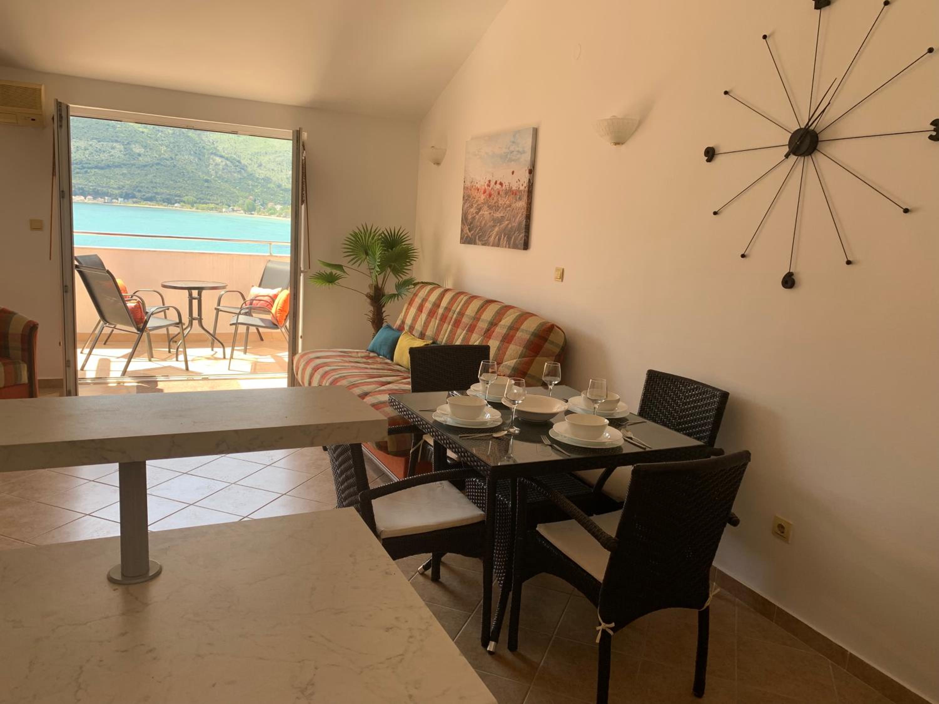 Apartment with Sea View photo 3