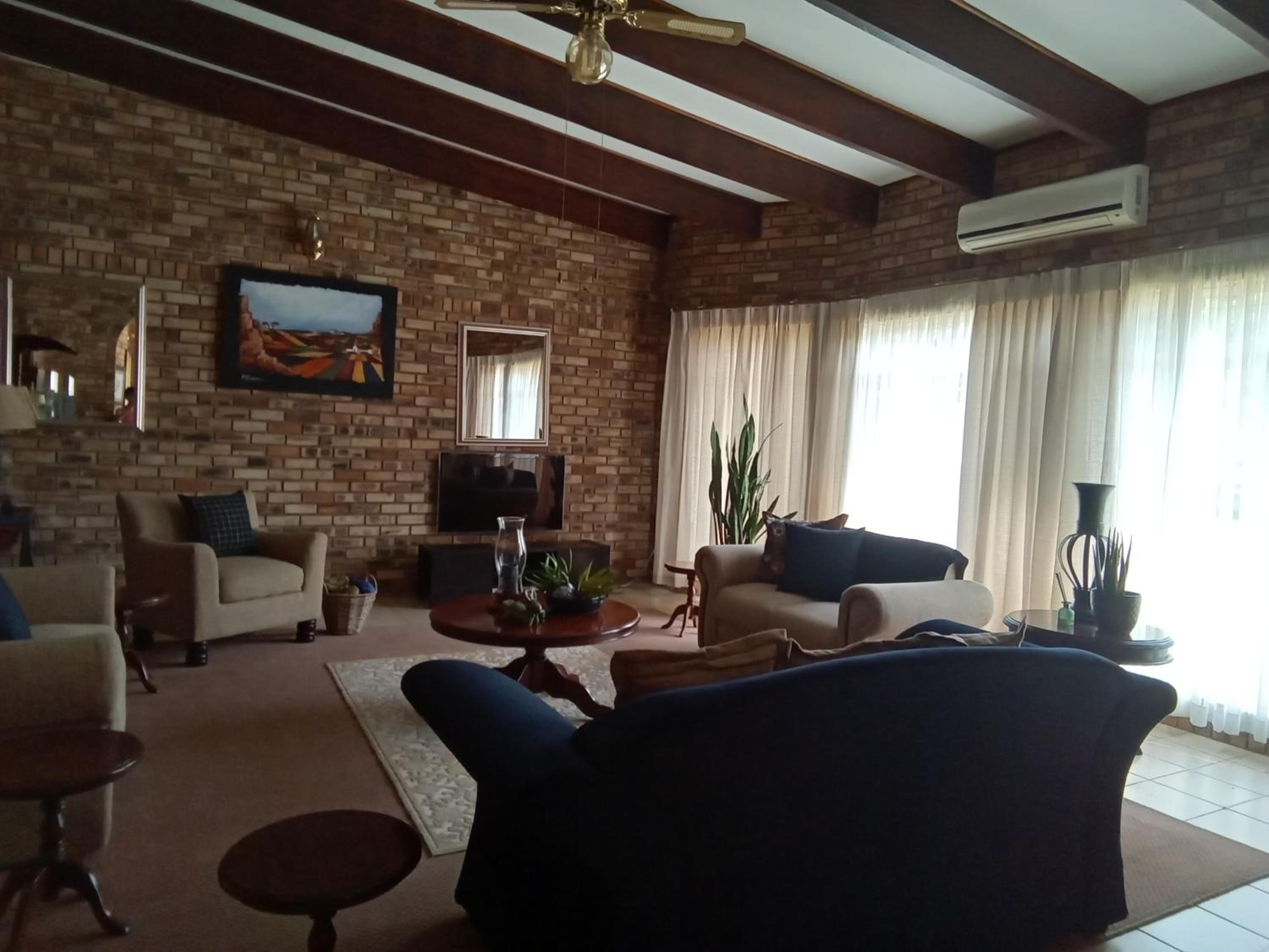 Three-Bedroom House photo 1