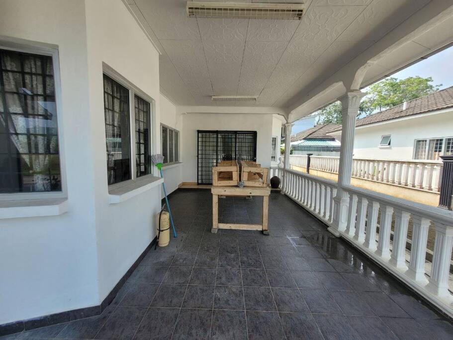 Four-Bedroom House photo 3