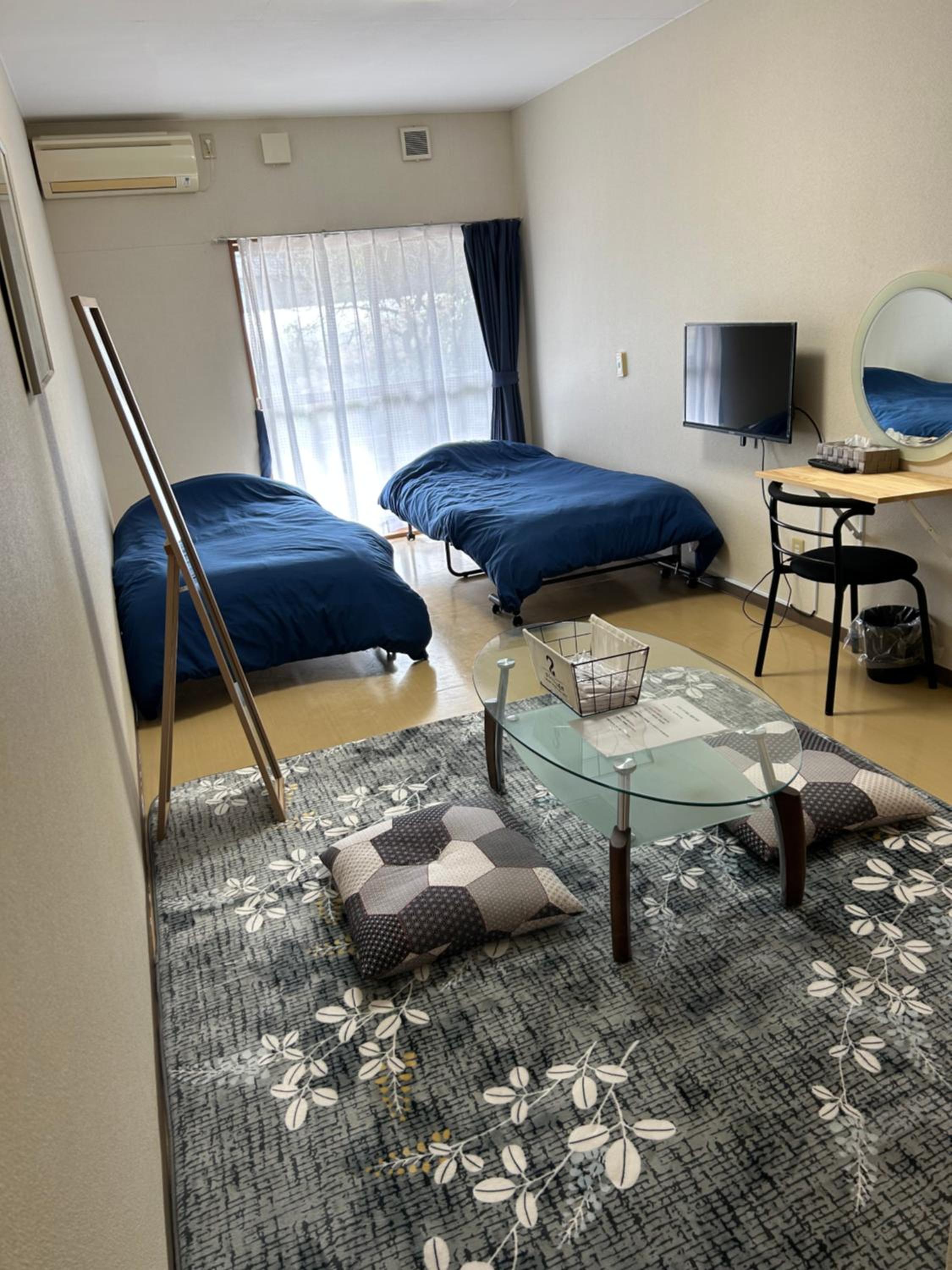 Twin Room with Futon Mat and Shared Bathroom - Non-Smoking photo 1