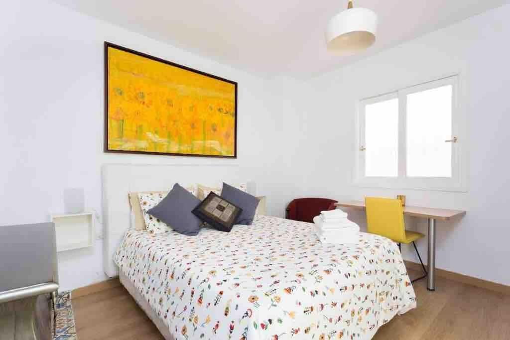 One-Bedroom Apartment photo 3