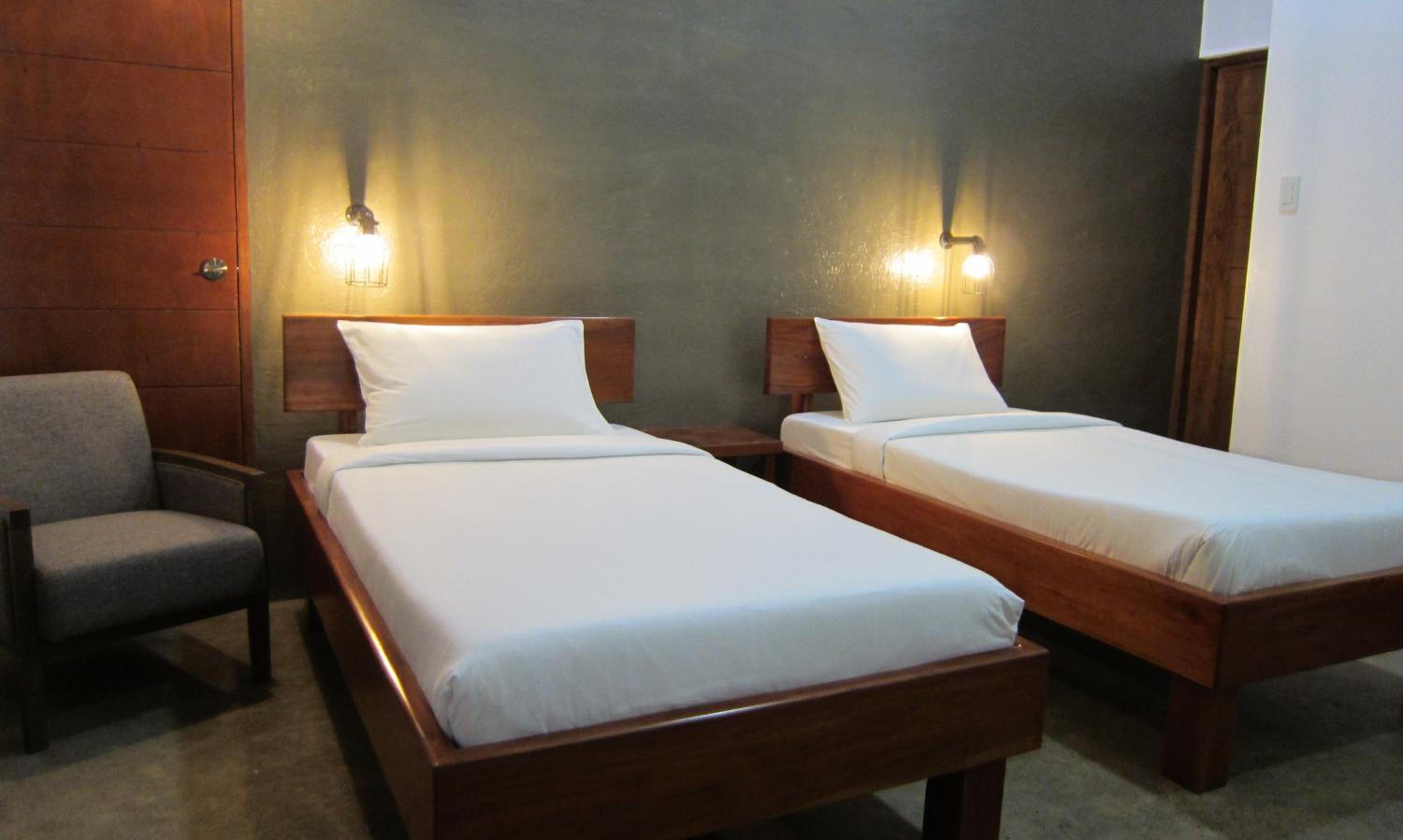 Deluxe Twin Room - Photo 5