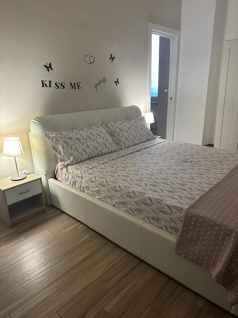 Double Room with Private Bathroom - Photo 1