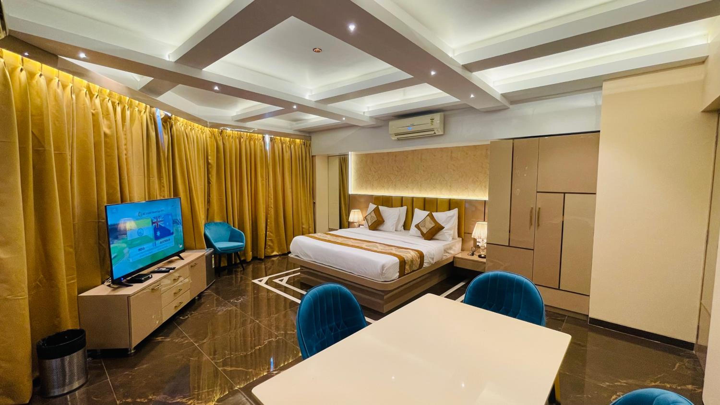 Executive Suite