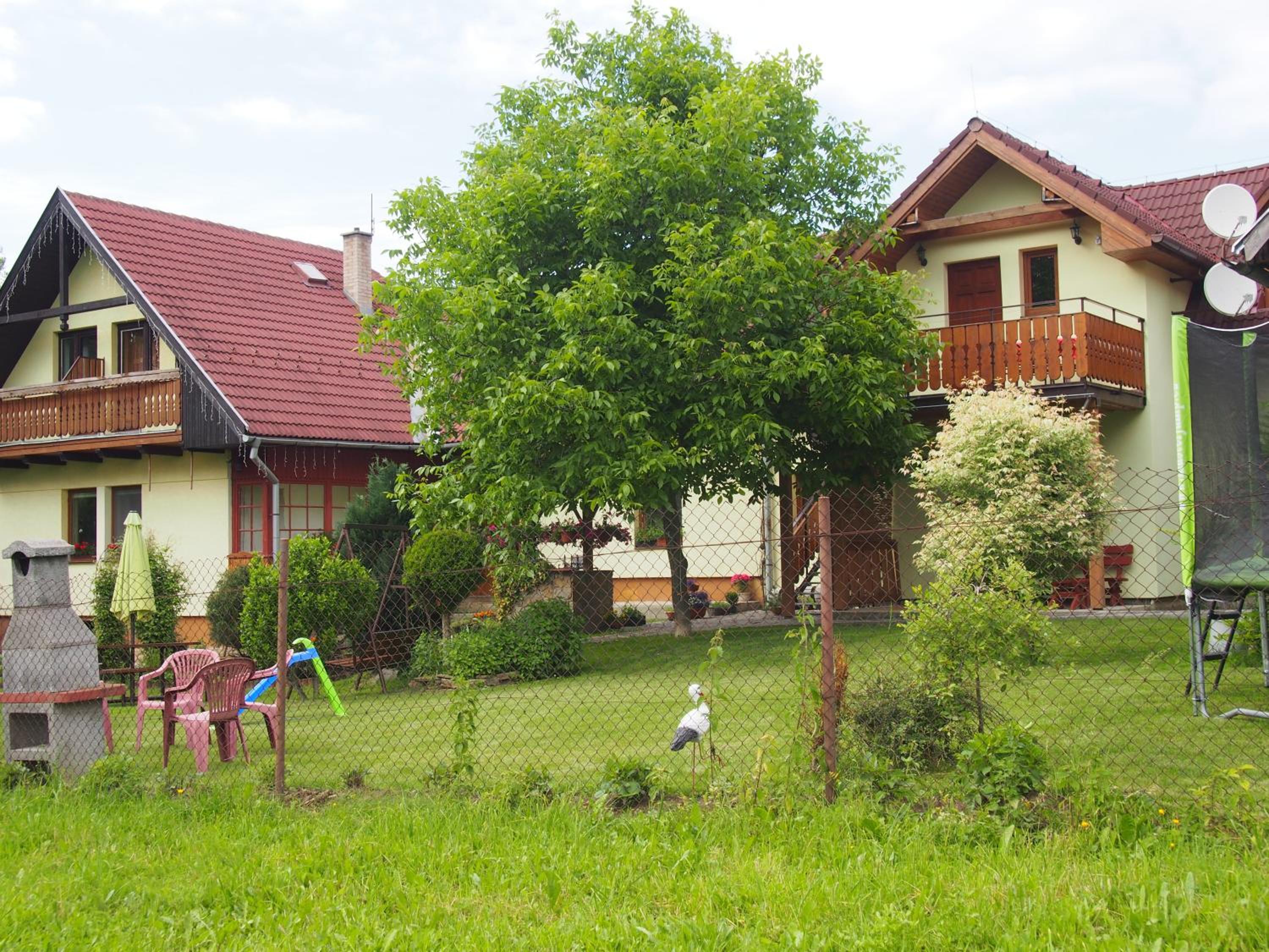 Three-Bedroom House photo 3