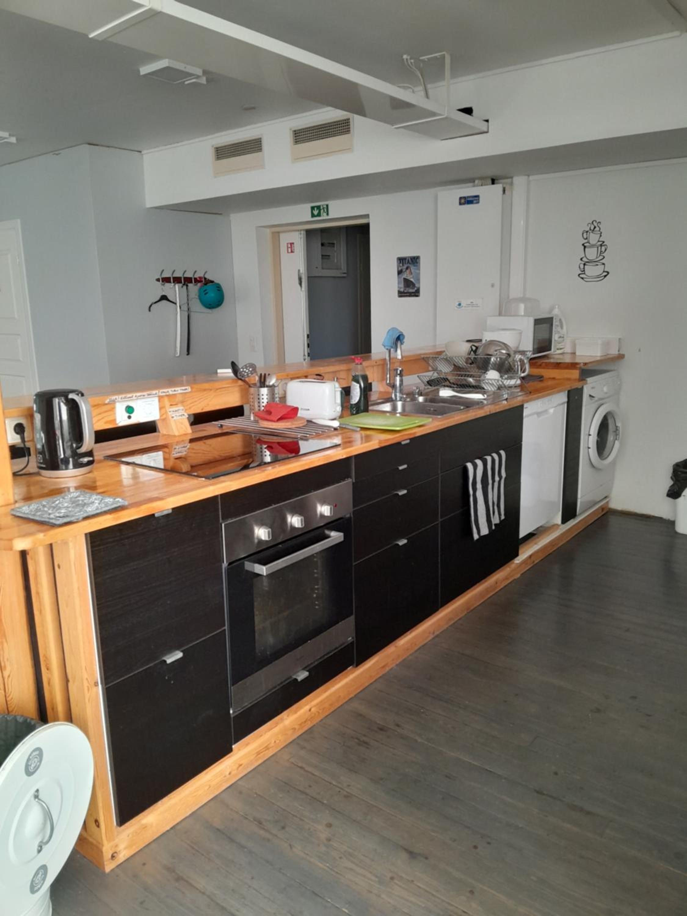 Budget Double Room - Photo 9