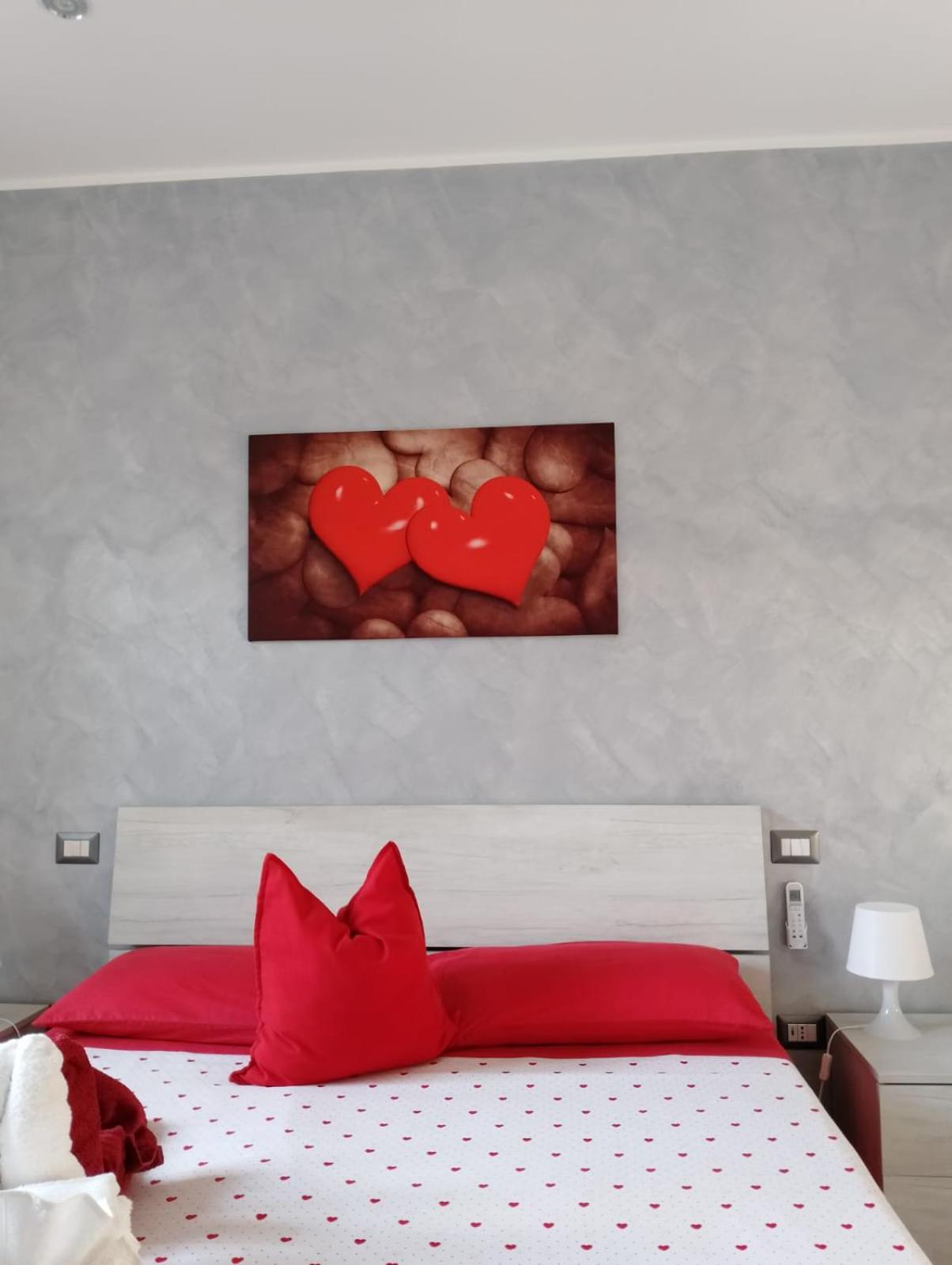 Double Room with Private Bathroom - Photo 2