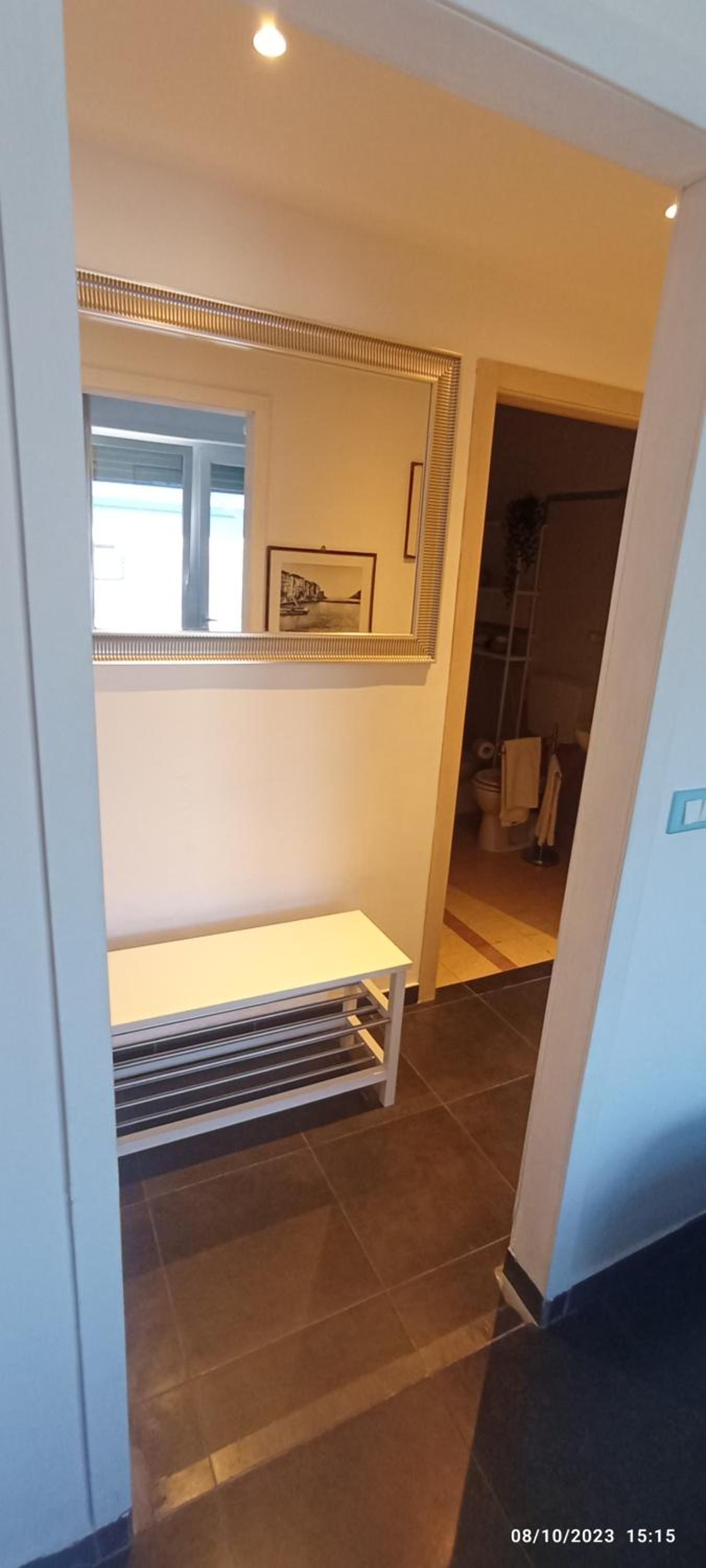 Double Room with Private Bathroom - Photo 12