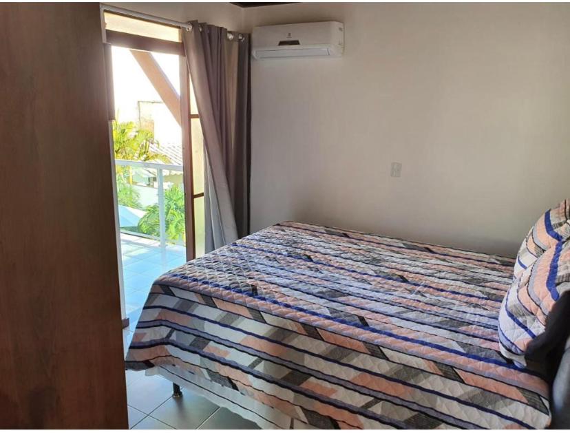 Five-Bedroom House photo 1
