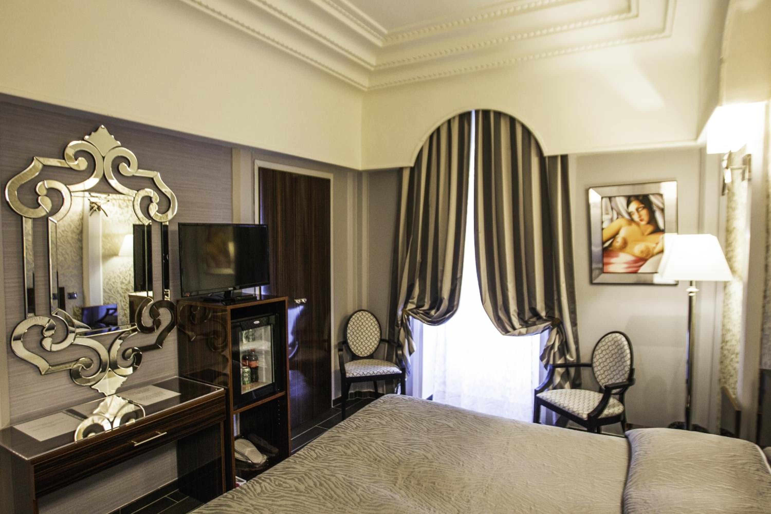 Superior Double Room - Photo 2