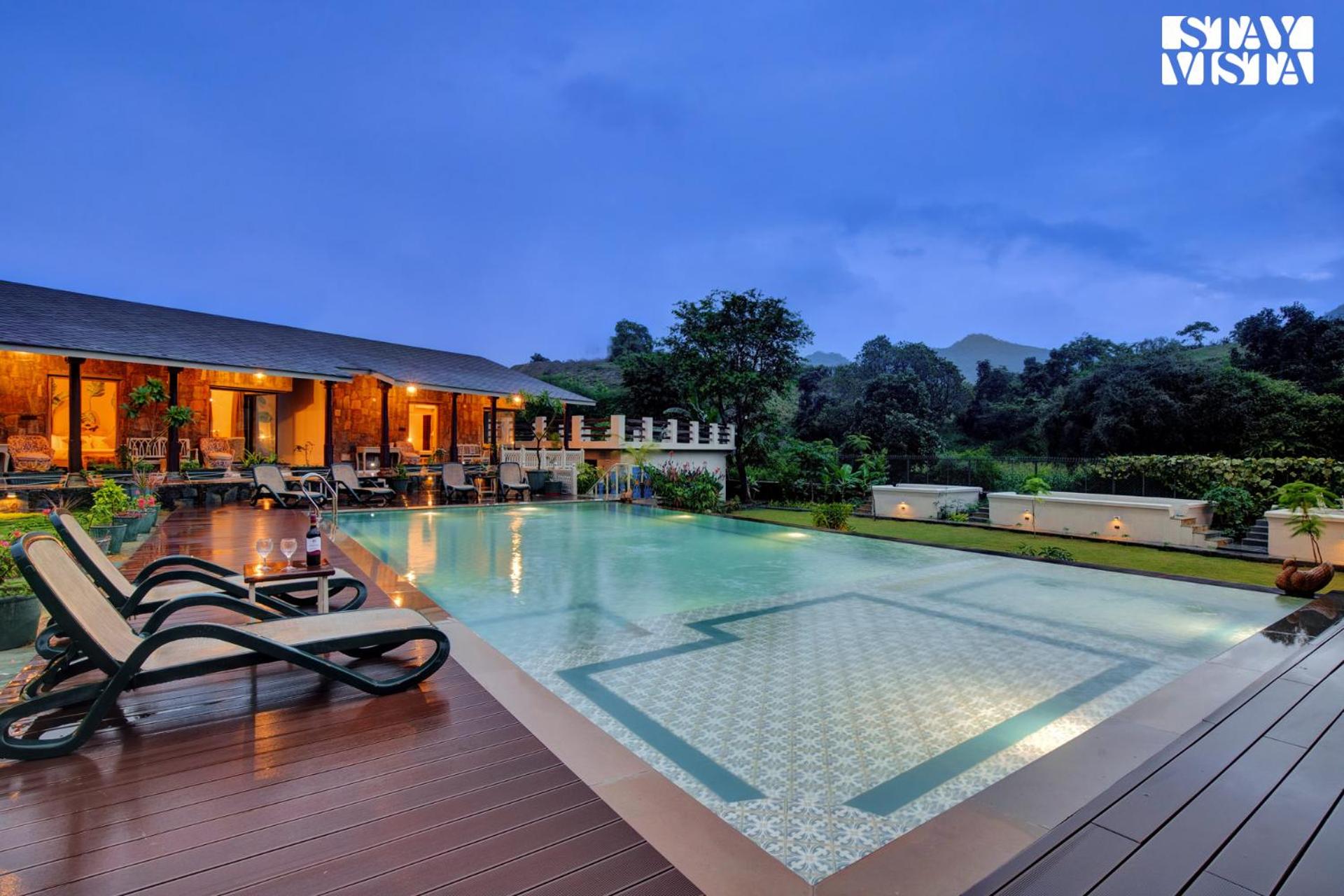 Three-Bedroom Villa photo 3