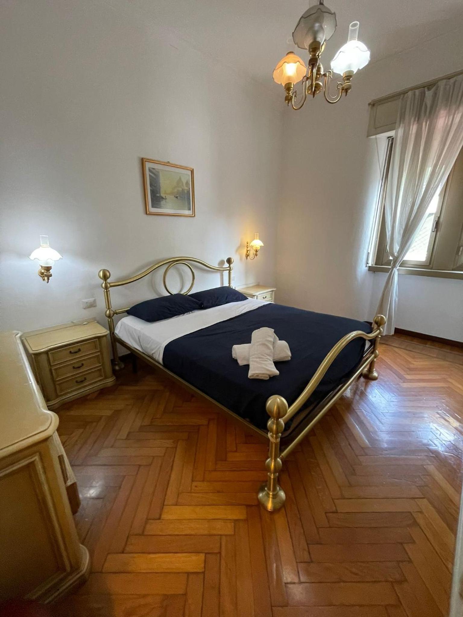 Double Room with Shared Bathroom