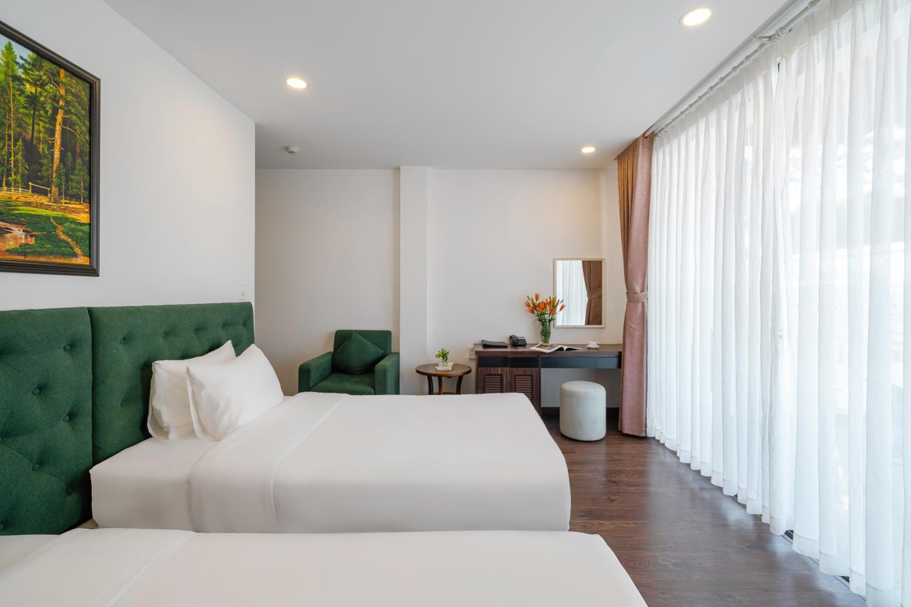 Deluxe Twin Room - Photo 3