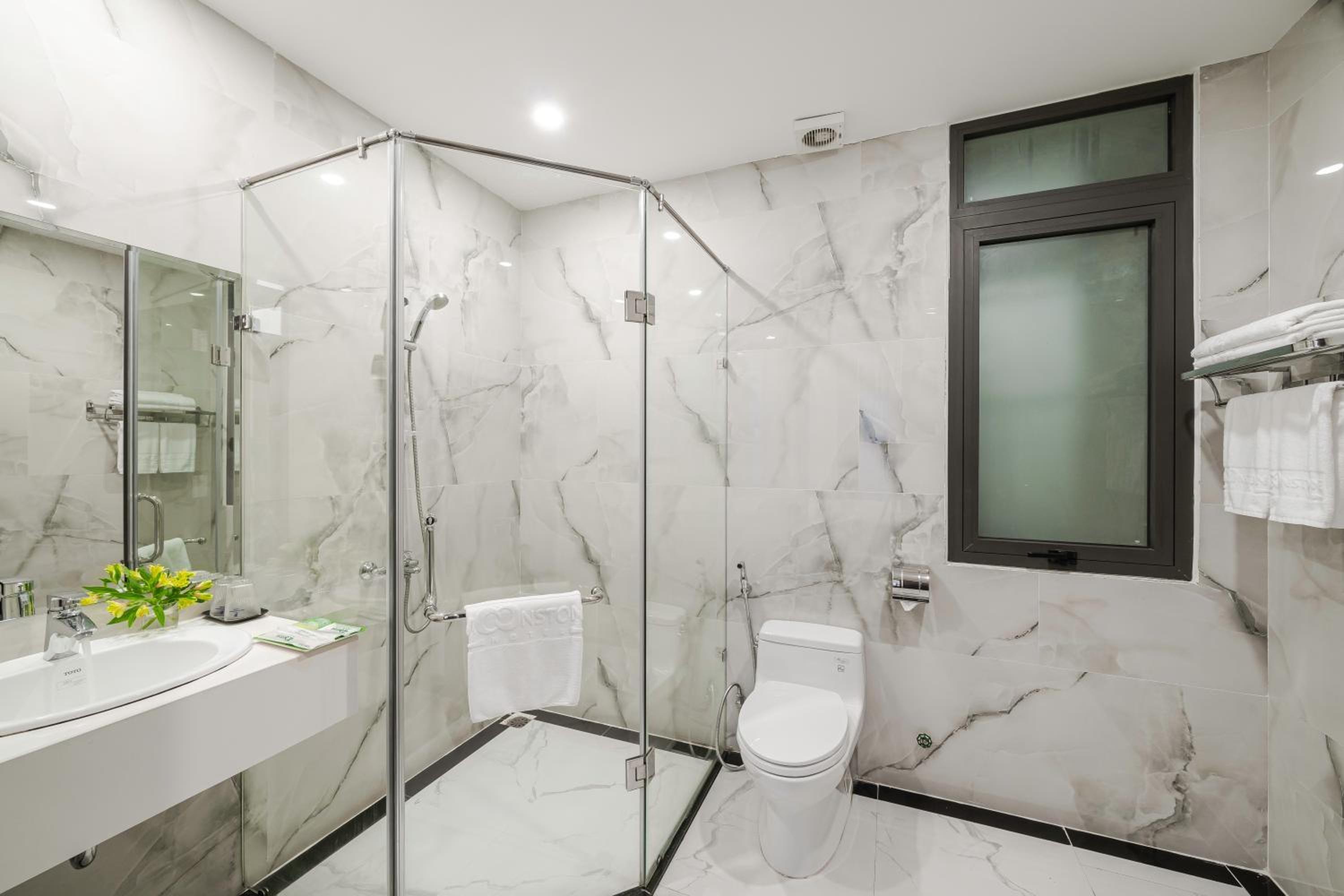 Two-Bedroom Suite - Photo 10