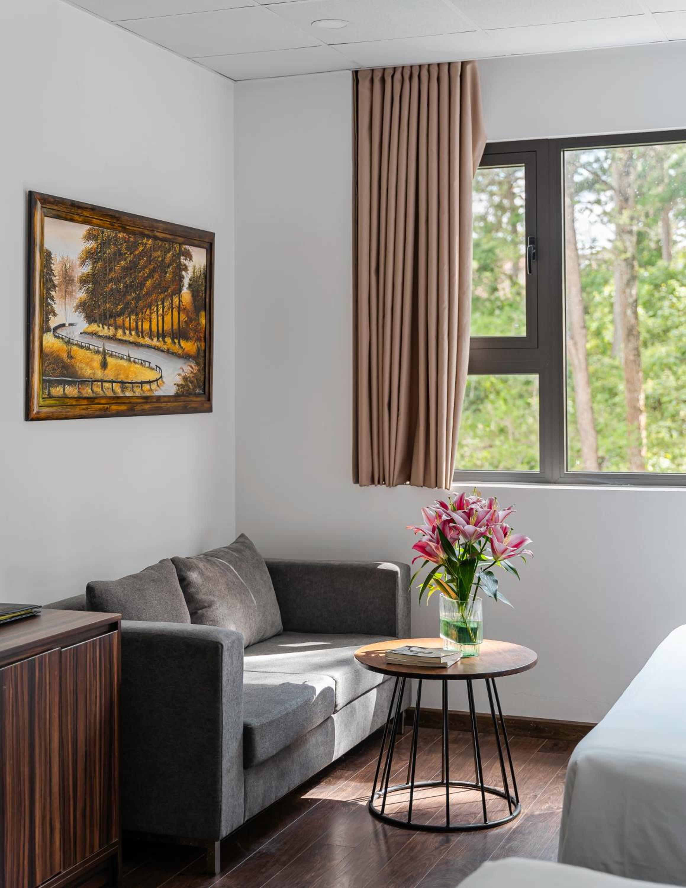 Family Room with Balcony - Photo 4