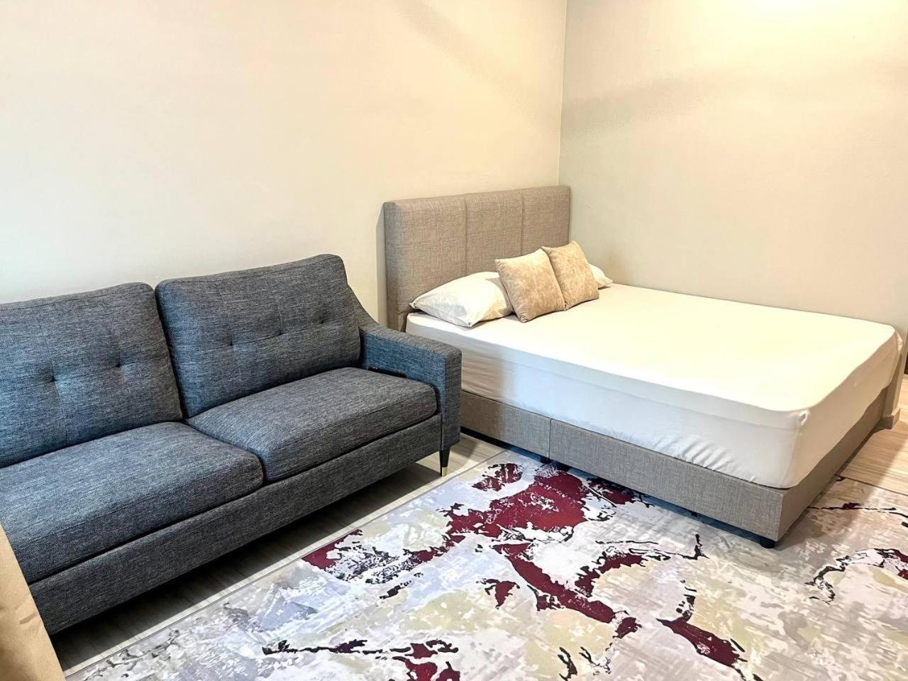 One-Bedroom House photo 2