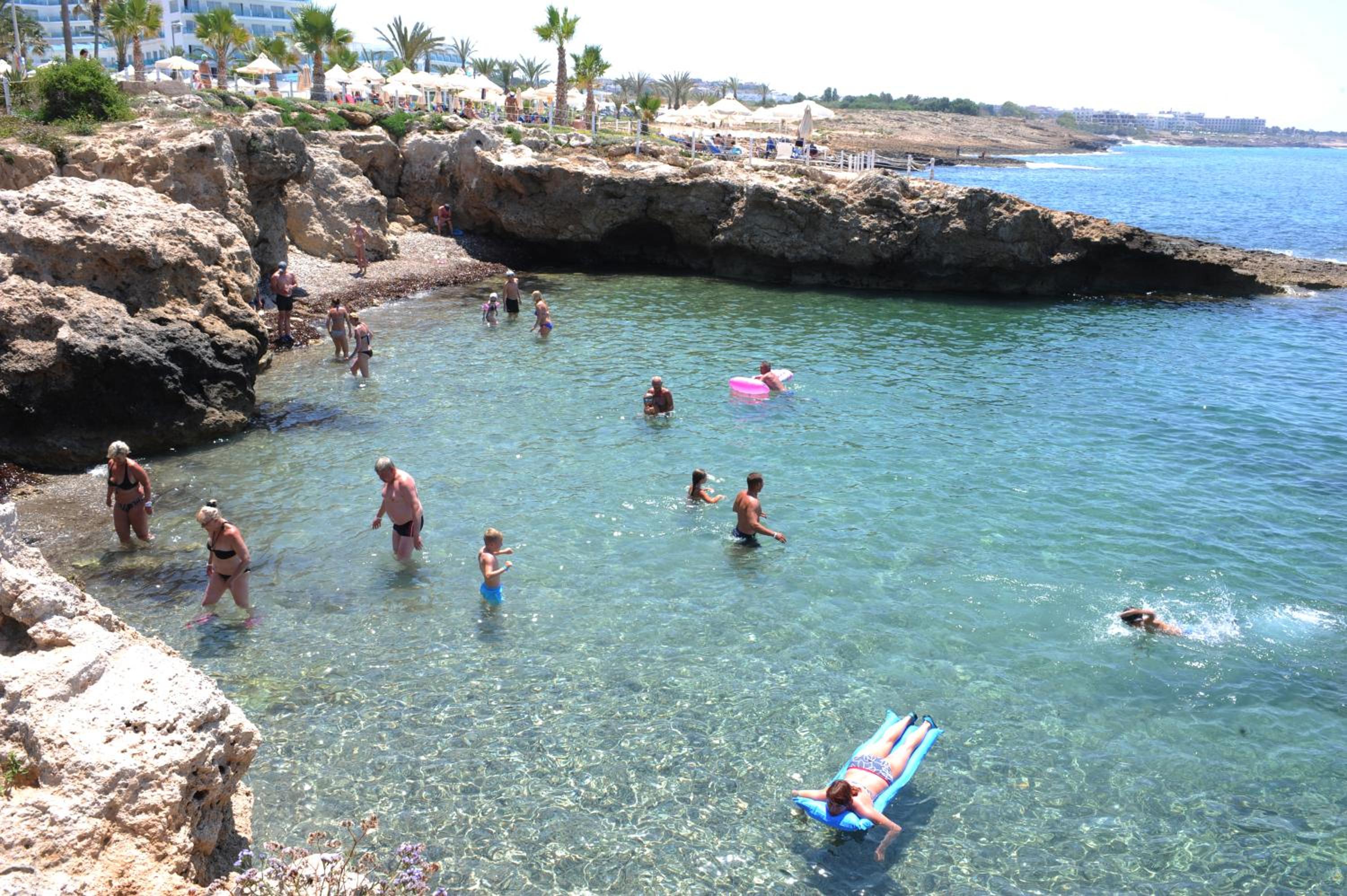 Villa de Dos Habitaciones con Piscina Privada