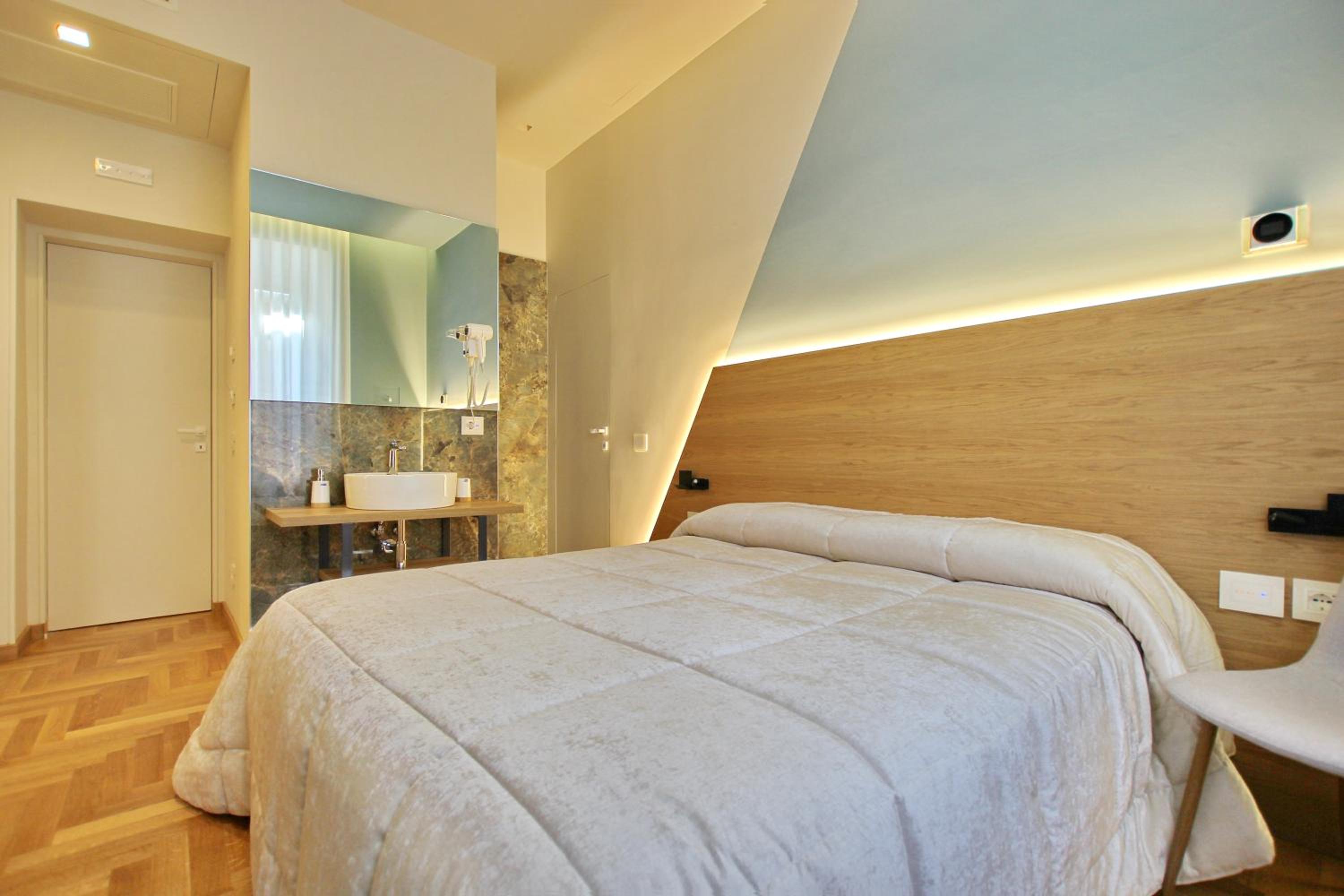 Double Room with Private Bathroom