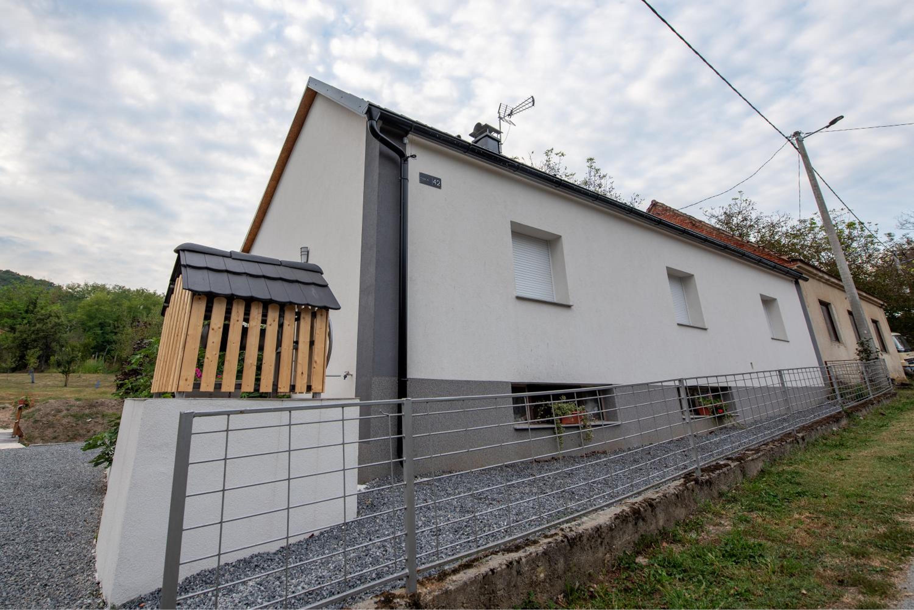 Three-Bedroom Villa photo 2