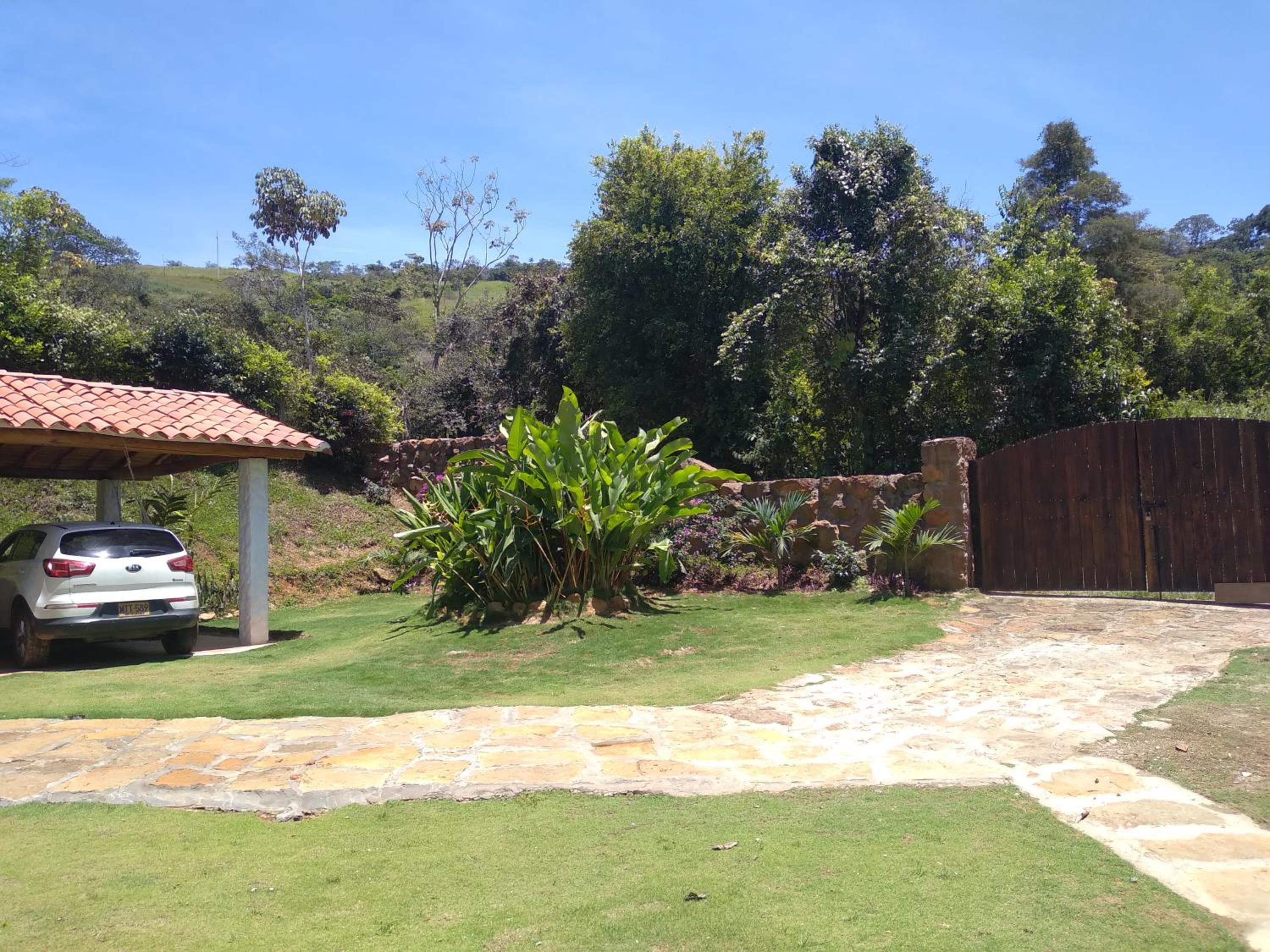 Three-Bedroom House photo 2