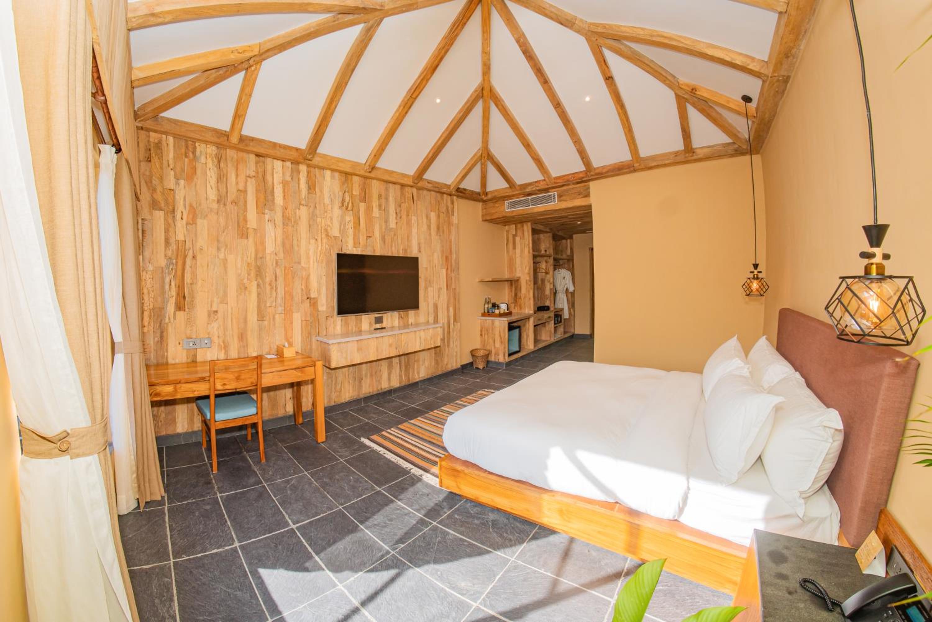 Standard Double Room - Photo 3