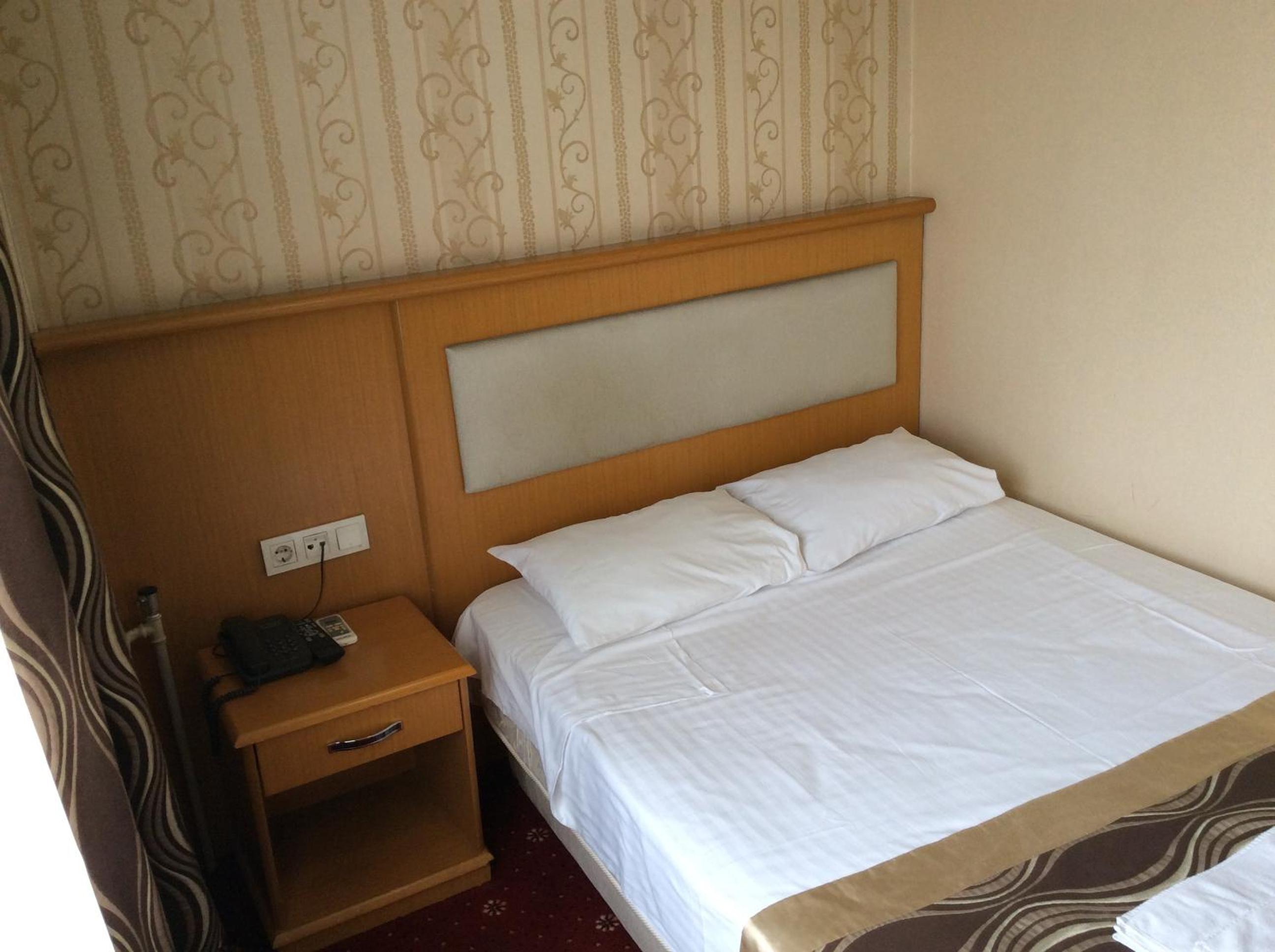 Double or Twin Room photo 3